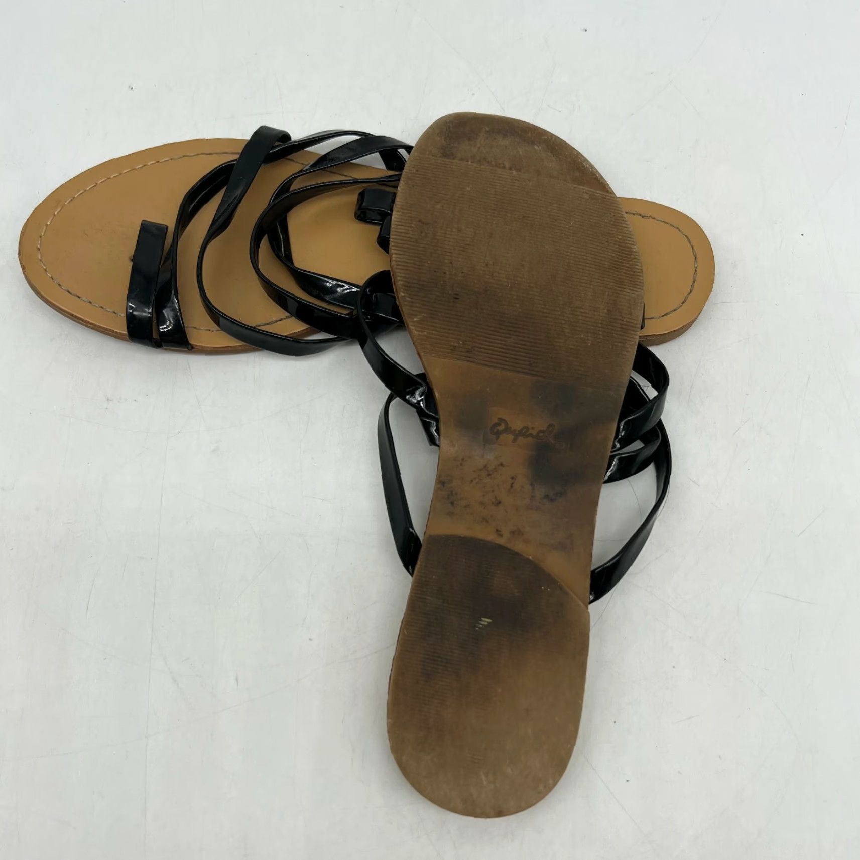 Vintage Qupid Women's Flat Slip On Casual Black Leather Sandals Size 8 Strappy Toe Ring Sandals Black Womens Size US 8 / IT 38 - 4 Thumbnail