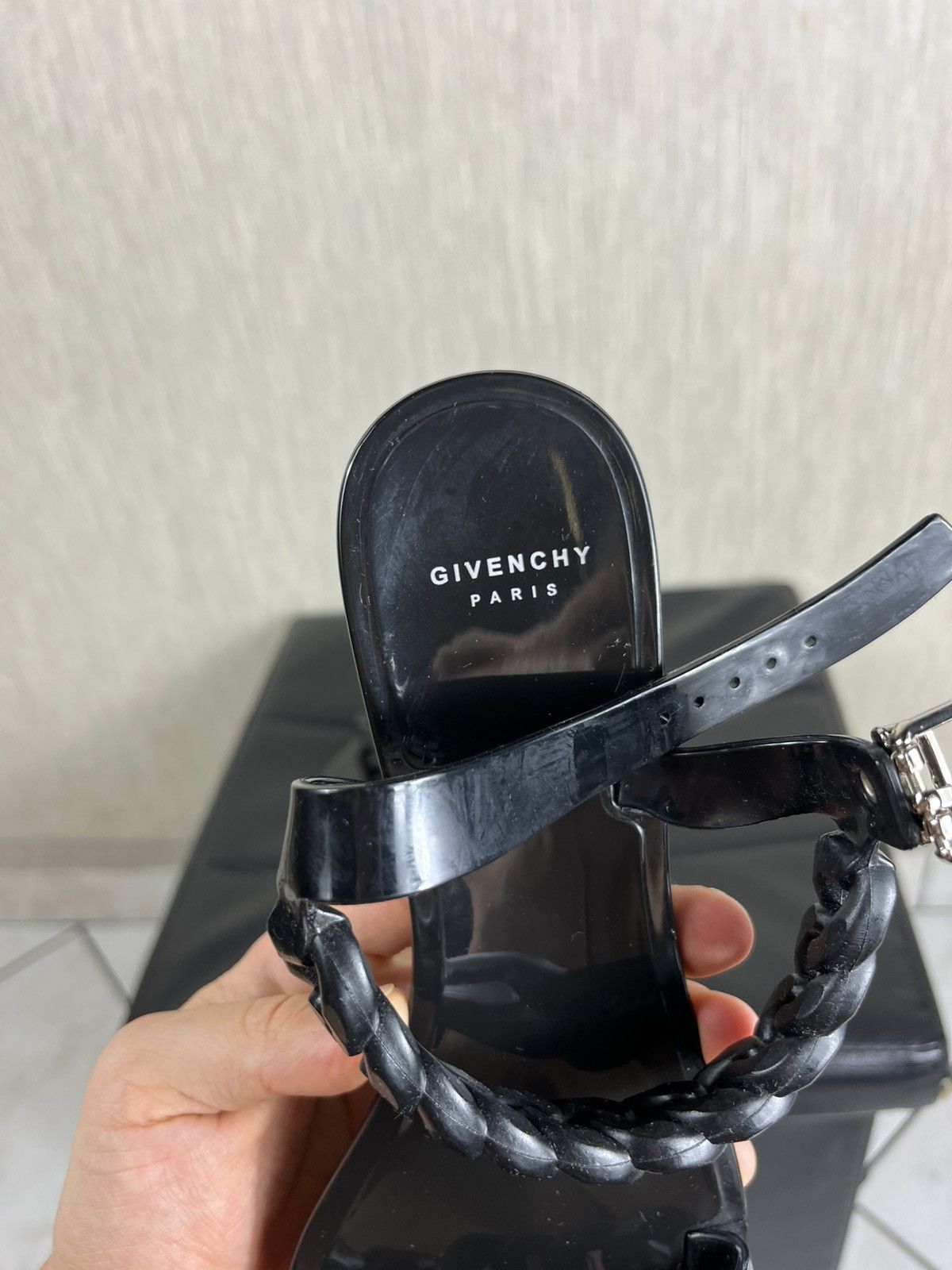 Designer × Givenchy Givenchy Paris chain sandals luxury flats flip flops Size US 7.5 / IT 37.5 - 13 Thumbnail