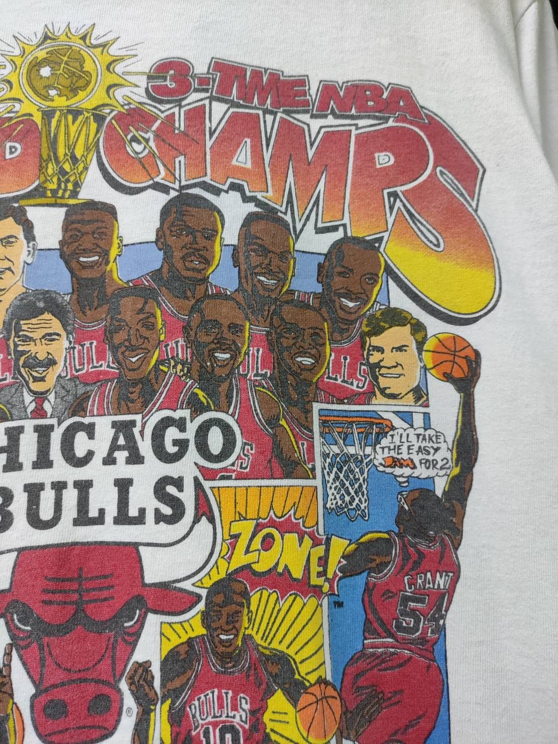 NBA Vtg 90's NBA Chicago Bulls 3 Peat World Champs T-Shirt Size US M / EU 48-50 / 2 - 4 Thumbnail
