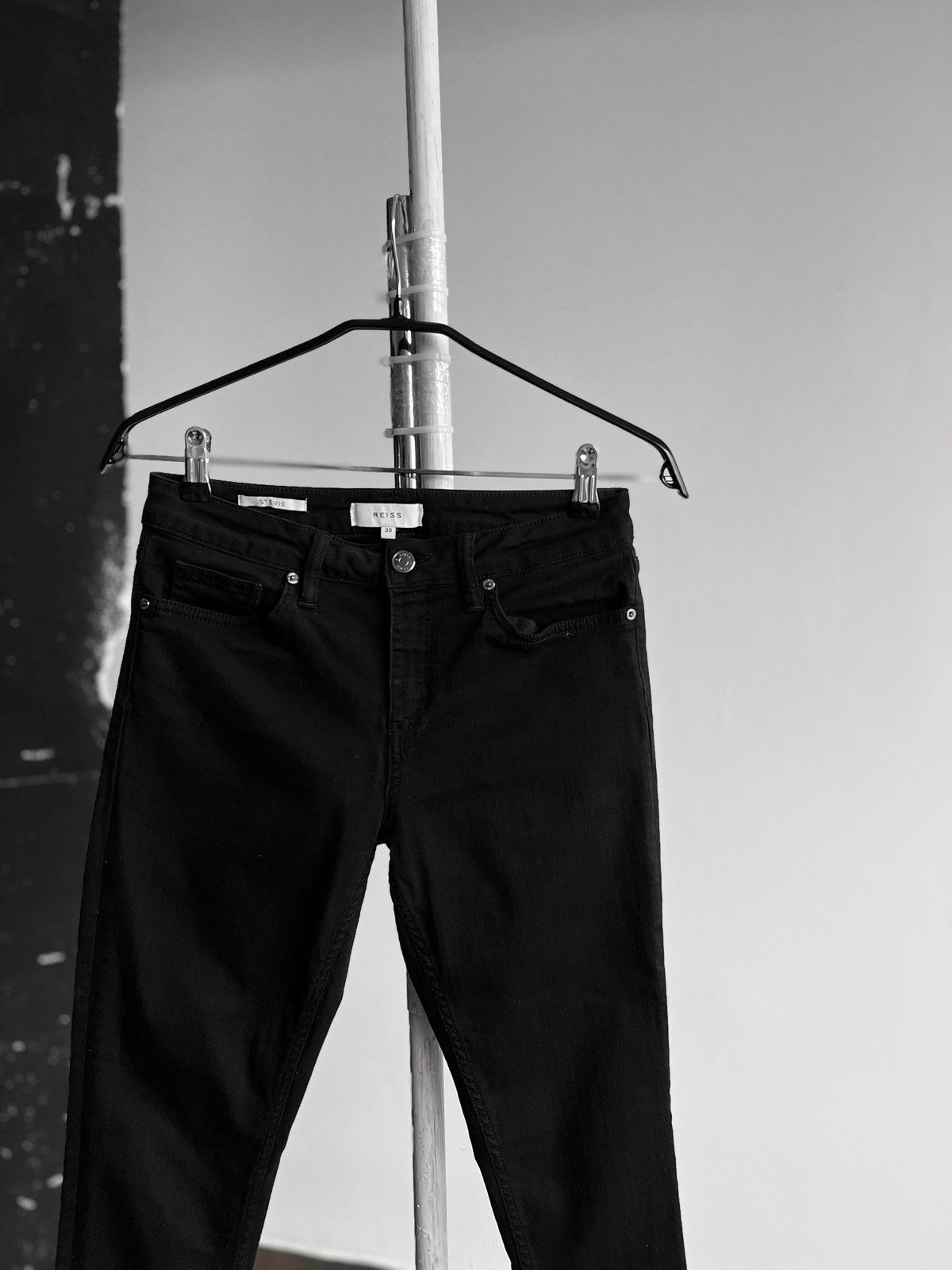 Designer × Reiss Reiss Womens Stevie Black Stretch Cotton Skinny Jeans Size 27" / US 4 / IT 40 - 2 Thumbnail