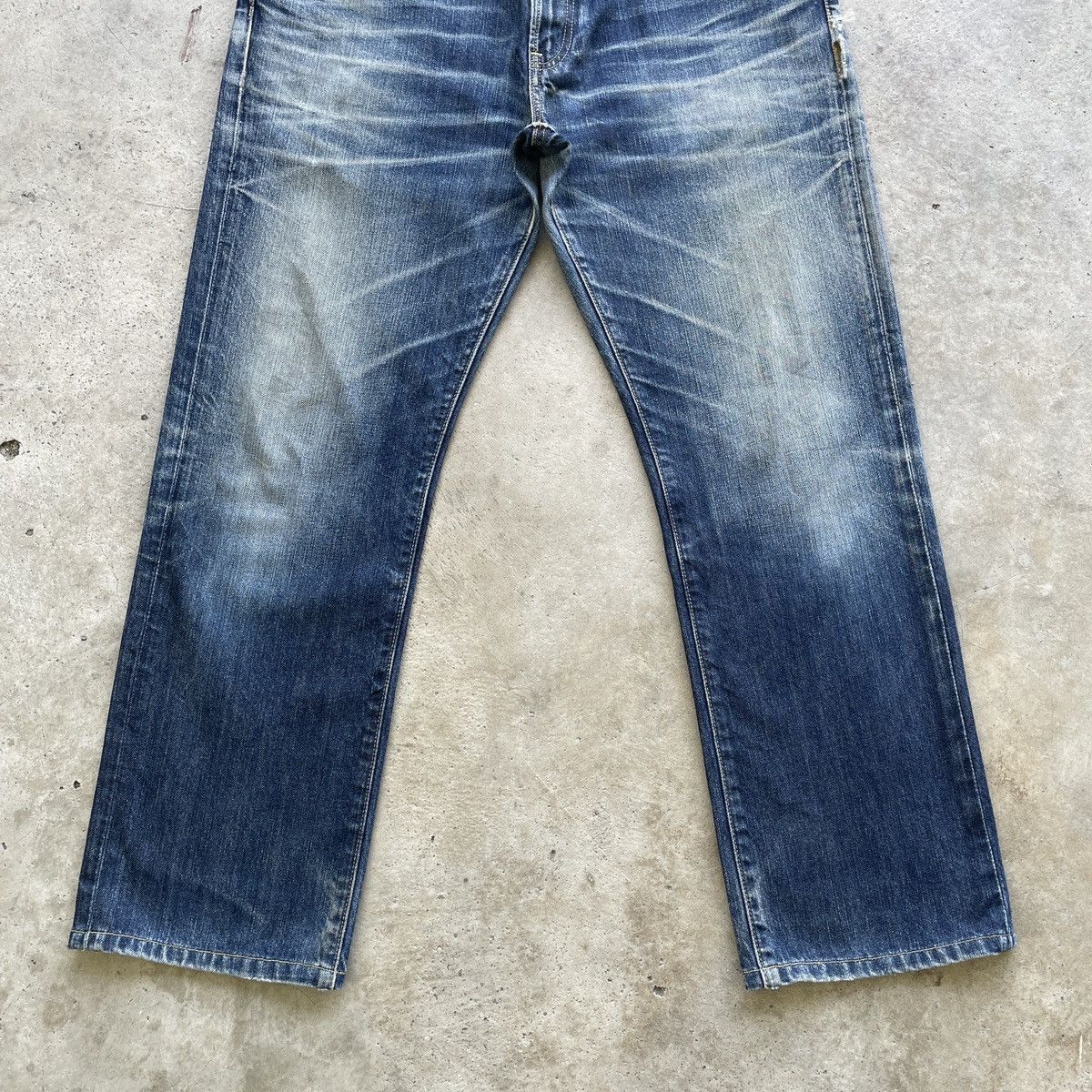 Japanese Brand Vintage Japanese Faded StoneWash Jeans Denim Pants W35 Size US 35 - 5 Thumbnail