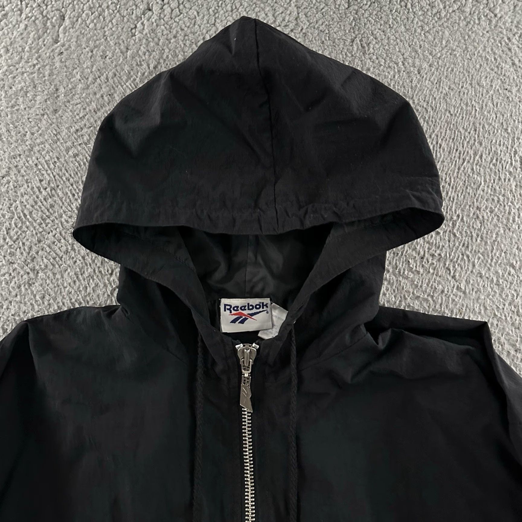 Reebok VINTAGE Reebok Jacket Windbreaker Mens Black Size S Half Zip 100% Nylon Size US S / EU 44-46 / 1 - 2 Thumbnail