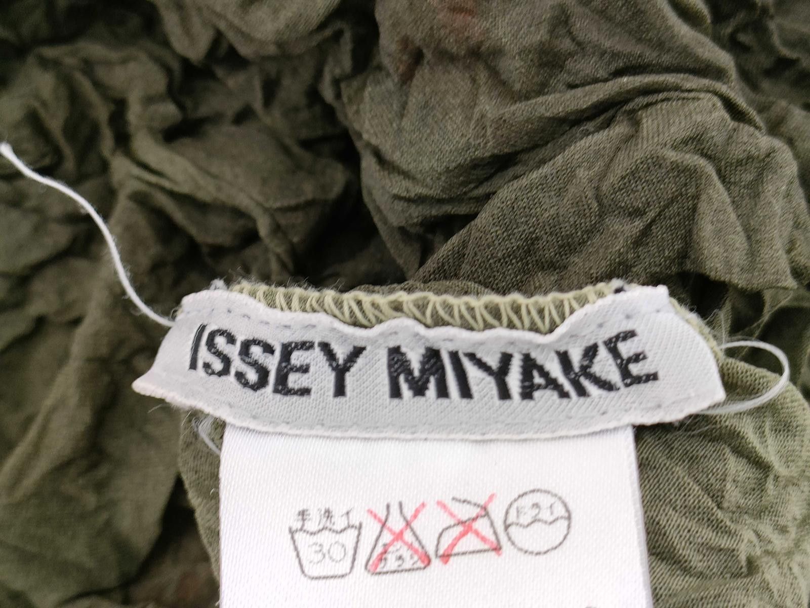 Issey Miyake Vintage Issey Miyake Pleated Gradient Shirt Size M / US 6-8 / IT 42-44 - 7 Thumbnail