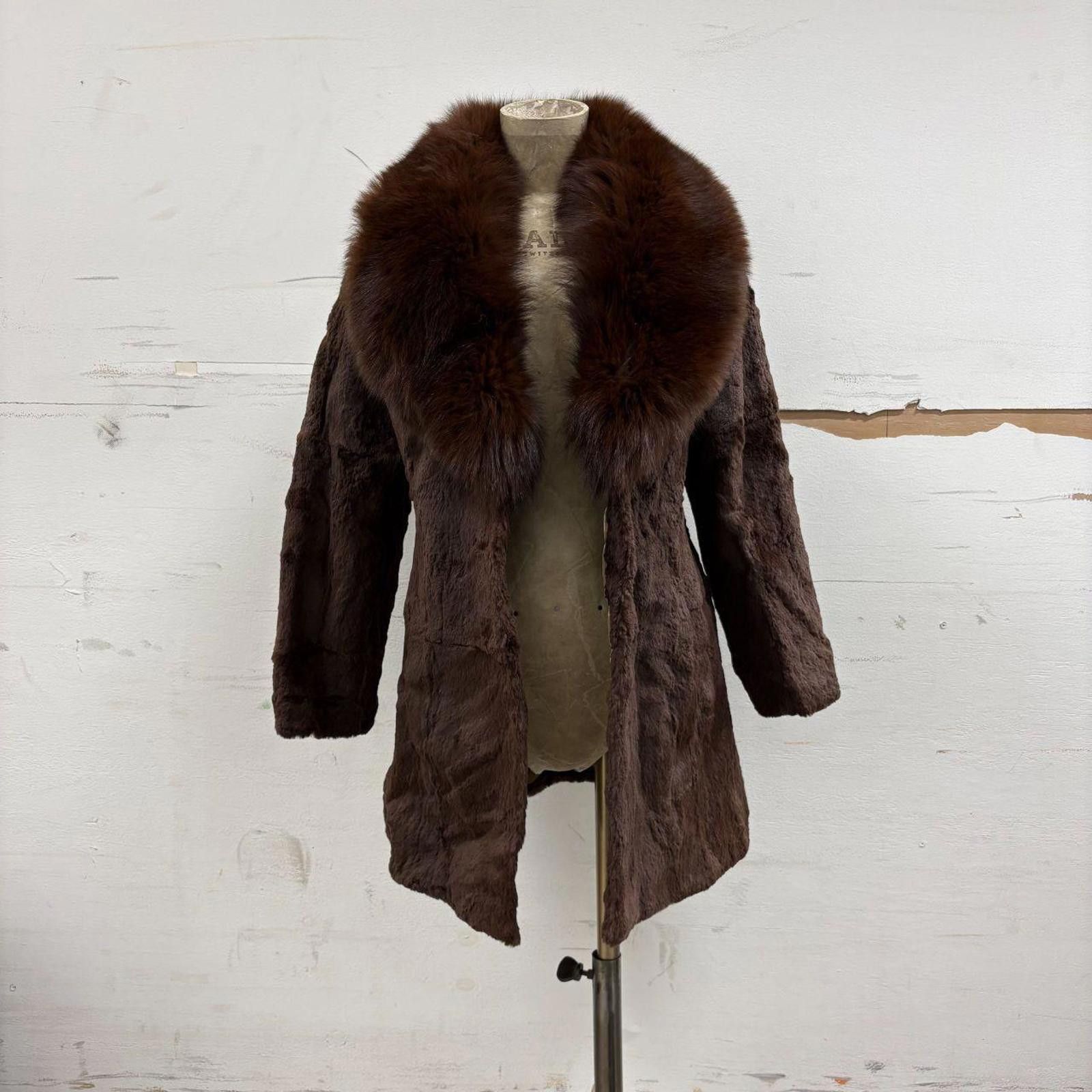 Other Vintage Brown Rabbit Fur Coat with Oversized Fox Collar Size S / US 4 / IT 40 - 3 Thumbnail