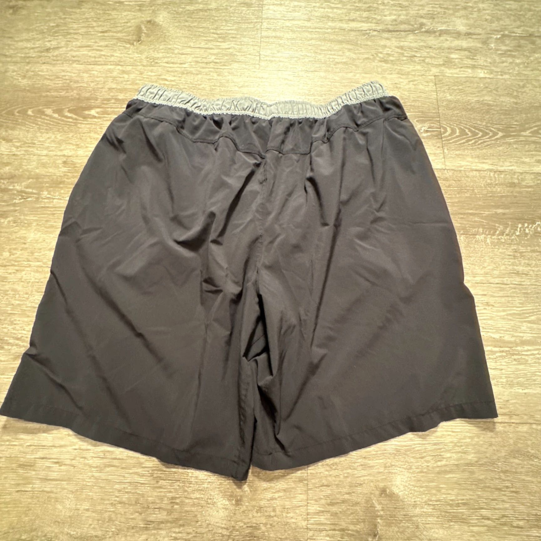 Vintage Korsa Shorts XXL Black Lined Pockets Running Hiking Marathon 9" 2XL Men Tailored Sports Inseam 9" Polyester Spandex Drawstring Casual Travel Size US 39 - 6 Thumbnail