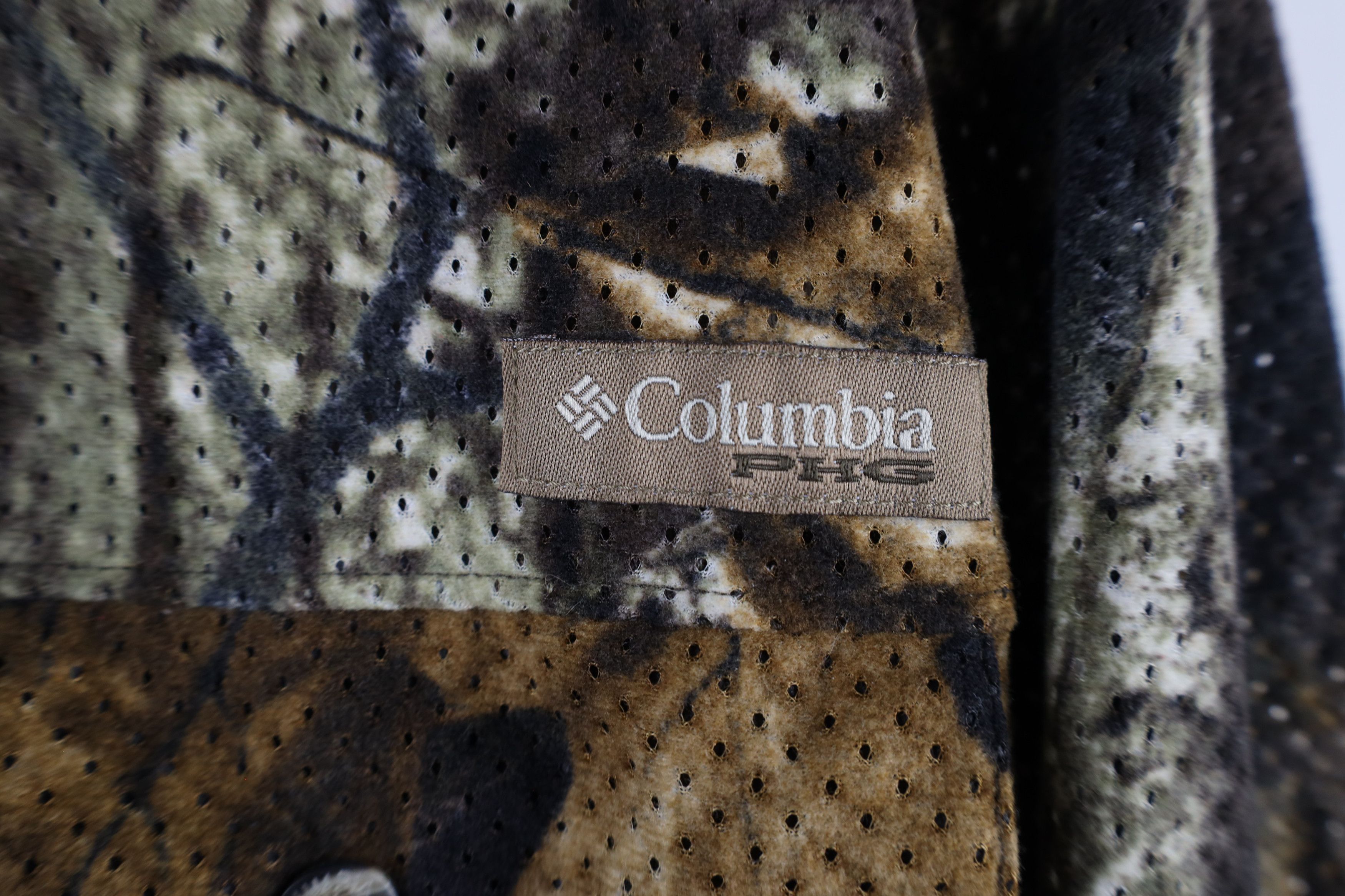 Columbia × Vintage Vintage Columbia Mesh Camouflage Collared Button Down Shirt Size US XL / EU 56 / 4 - 4 Thumbnail