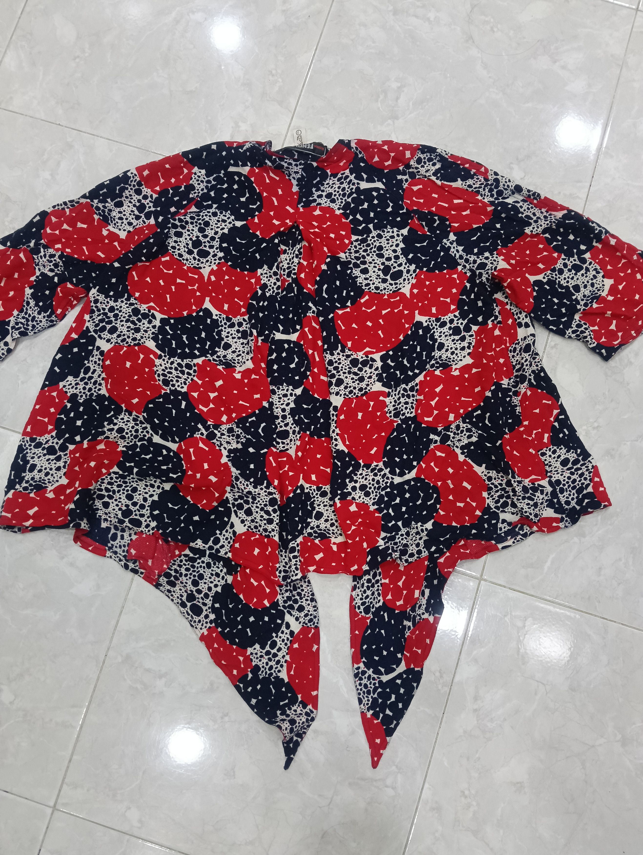 Fendi Vintage Fendi Like Cropped Top Size S / US 4 / IT 40 - 12 Thumbnail