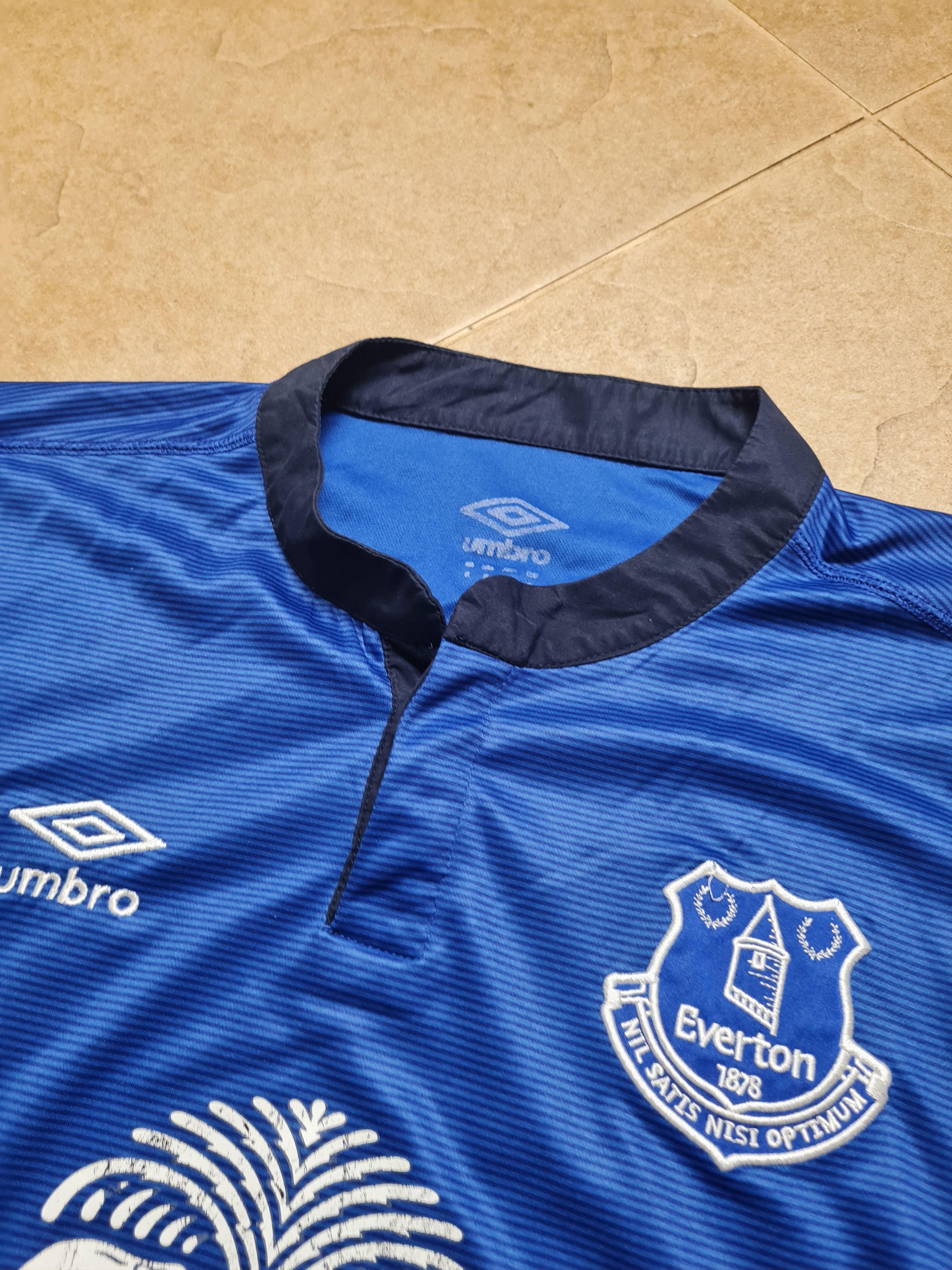 Umbro EVERTON ENGLAND 2014/2015 HOME SHIRT JERSEY #17 BESIC UMBRO Size US L / EU 52-54 / 3 - 12 Thumbnail