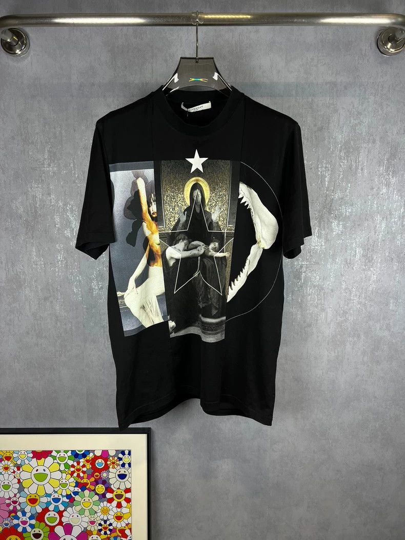 Givenchy Givenchy Three-Color Madonna Short Sleeve, S size, New Con Size US S / EU 44-46 / 1 - 1 Thumbnail
