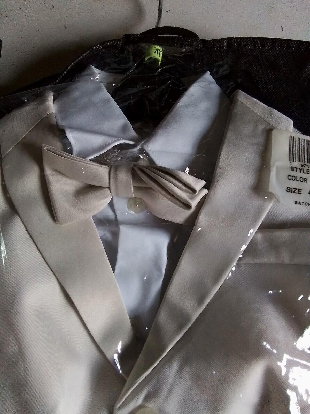 Sean John Sean John Childs' Size 4T Four piece Formal Suit Size ONE SIZE - 9 Thumbnail
