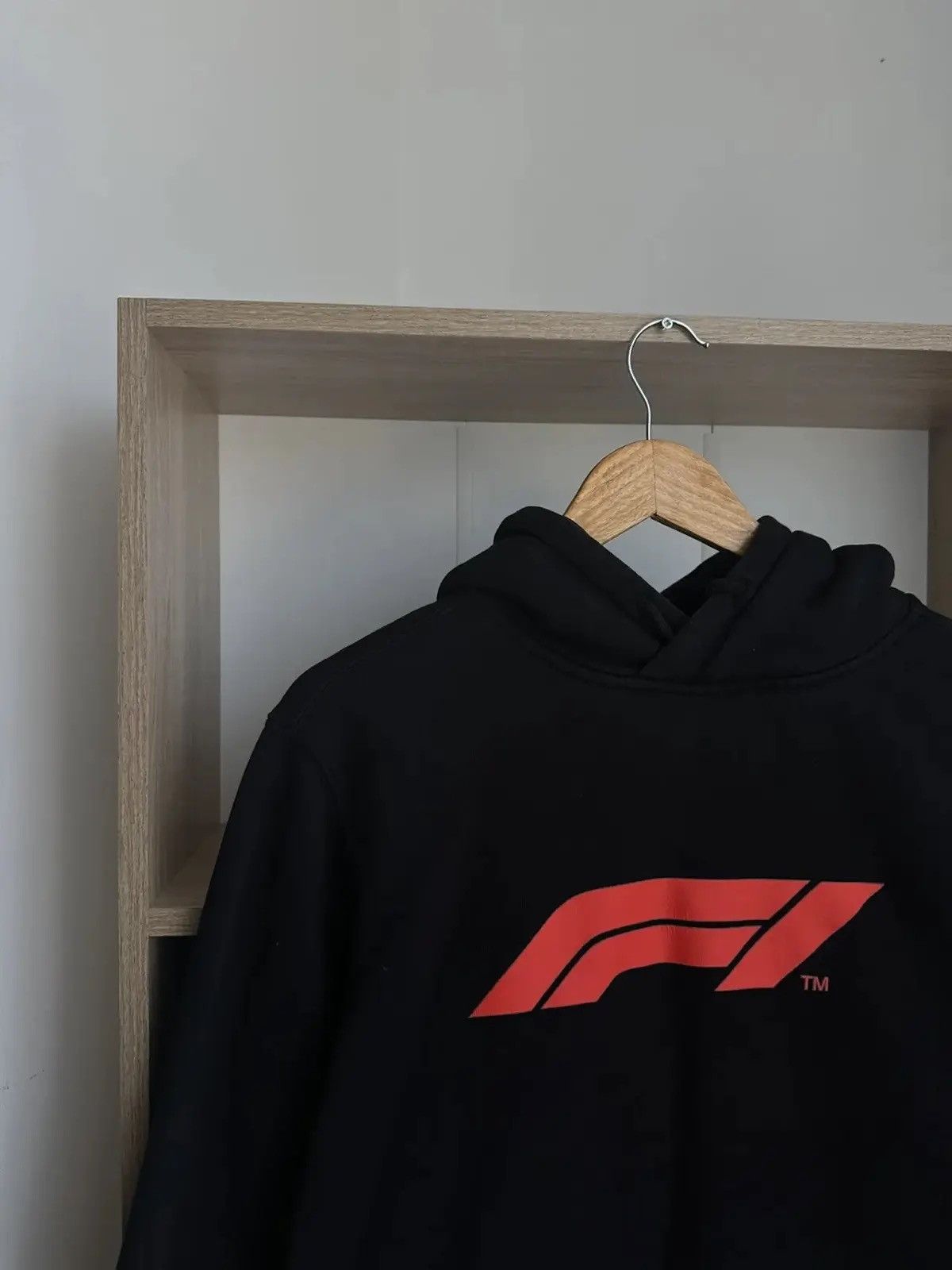 Formula 1 Vintage Racing Black Hoodie Formula Uno Size US L / EU 52-54 / 3 - 7 Thumbnail