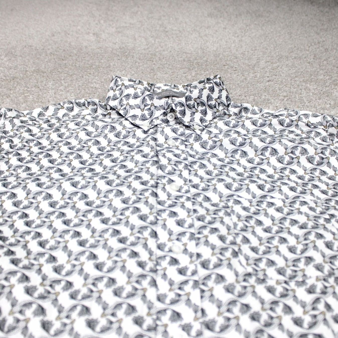 Cremieux Daniel Cremieux Signature AOP Shirt Mens Large White/Black Fish Print Cotton S/S Size US L / EU 52-54 / 3 - 4 Thumbnail