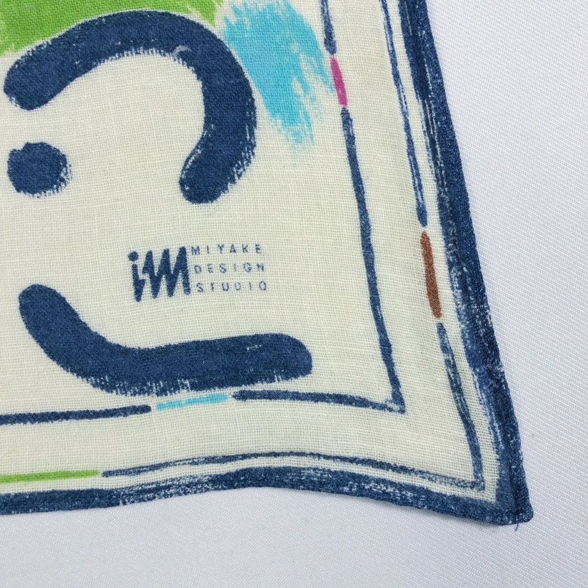 Issey Miyake Rare Vintage Issey Miyake Abstract Handkerchief Bandana Size ONE SIZE - 3 Thumbnail