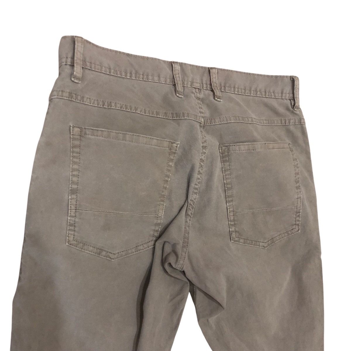 Uniqlo Uniqlo Corgo Pants Size US 34 / EU 50 - 6 Thumbnail