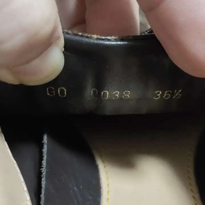 Louis Vuitton Louis Vuitton Fashion Leather Sport Shoes -2508 Size US 6.5 / EU 39-40 - 2 Thumbnail
