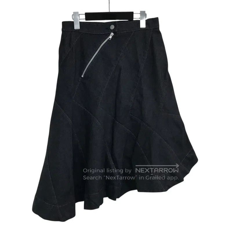 Vivienne Westwood Vivienne Westwood size 3 Skirt with diagonal lines Size 42" / US 20 - 1 Thumbnail