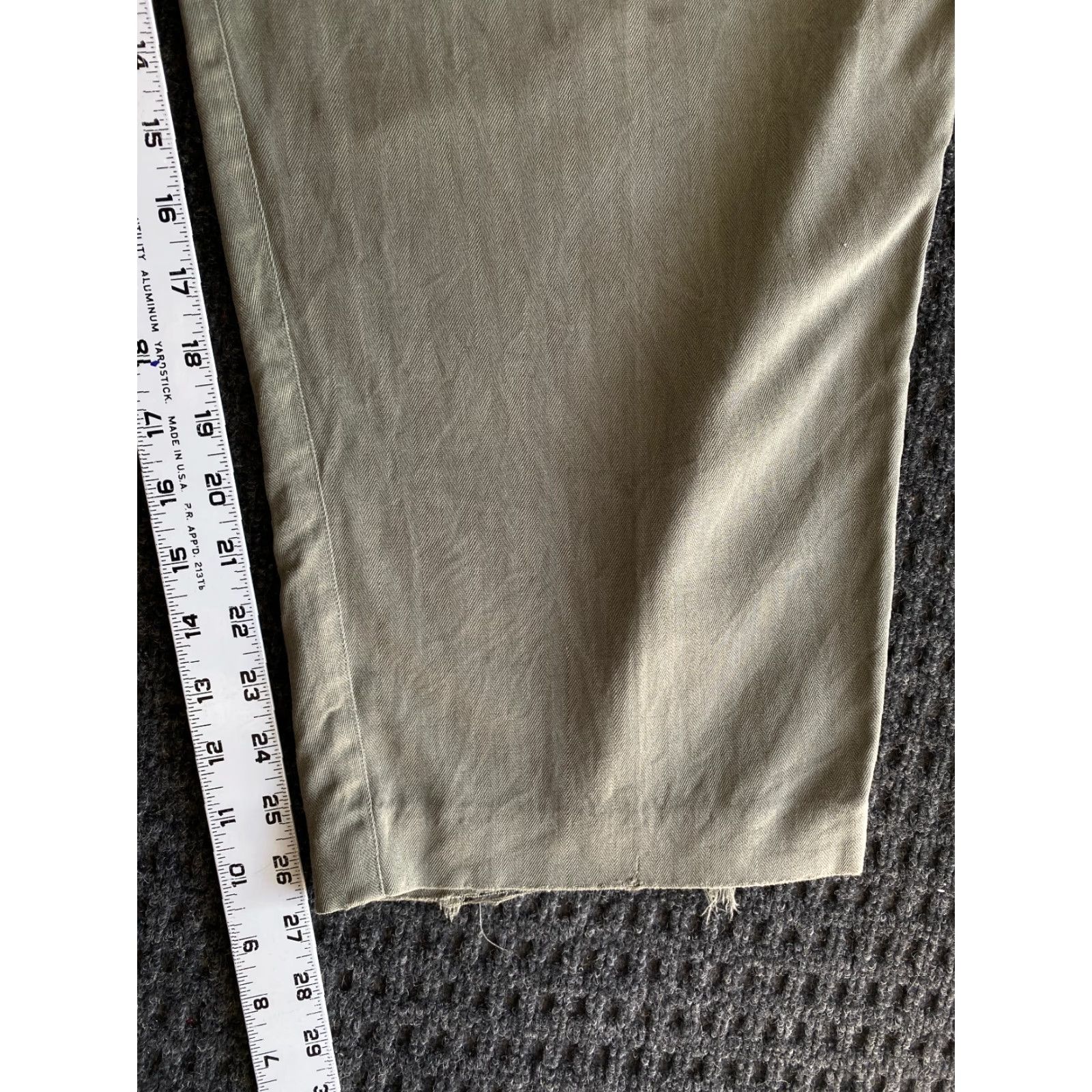 Tommy Bahama Tommy Bahama Men’s Silk Pants Green 38 Relaxed Fit Wide Leg 100% Silk Chino Straight Inseam 28 in Belt Loops Dry Clean Only Vintage? (No) Size US 38 / EU 54 - 6 Thumbnail