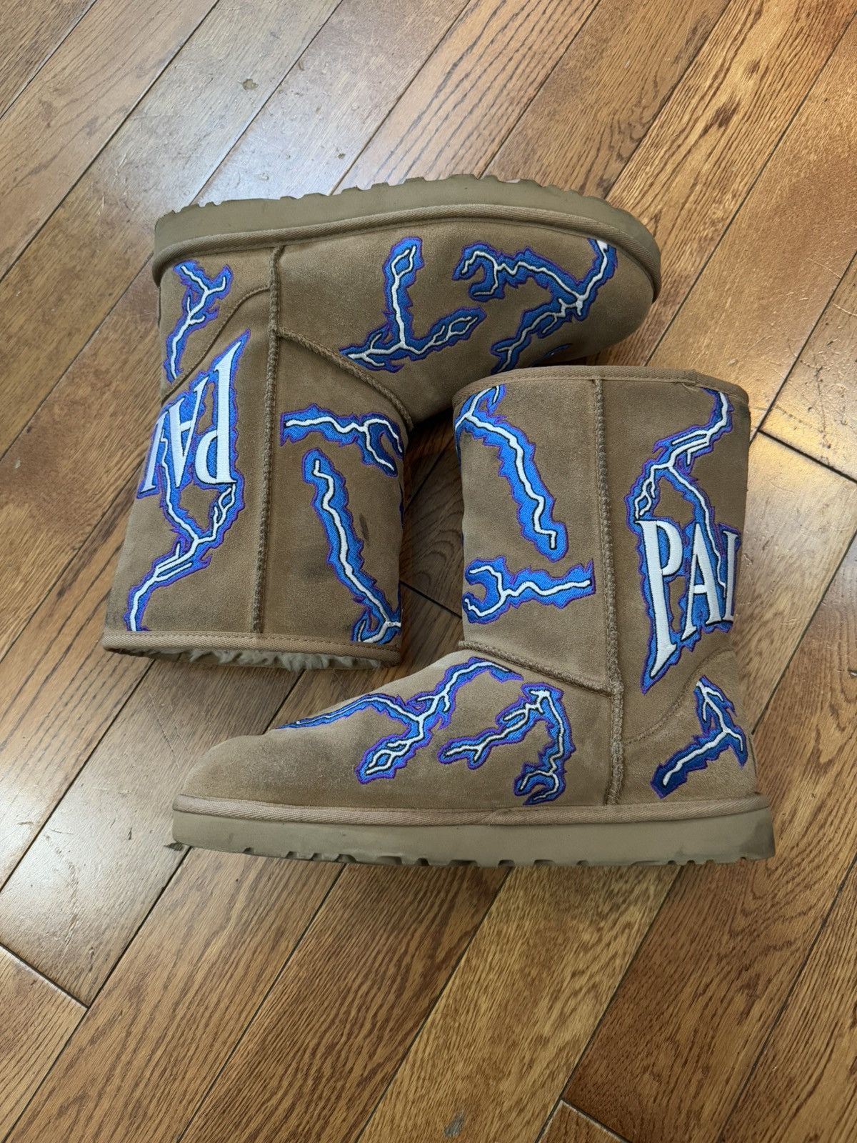 Palace × Ugg Palace x Ugg Boots Lightning Brown | Grailed