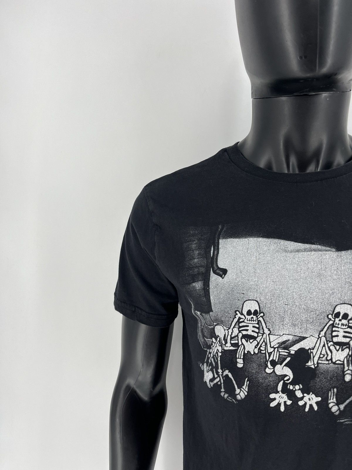 Disney × Vintage Vintage Disney Y2K Skulls T-shirt Tee Black Vintage Rock Size US M / EU 48-50 / 2 - 6 Thumbnail
