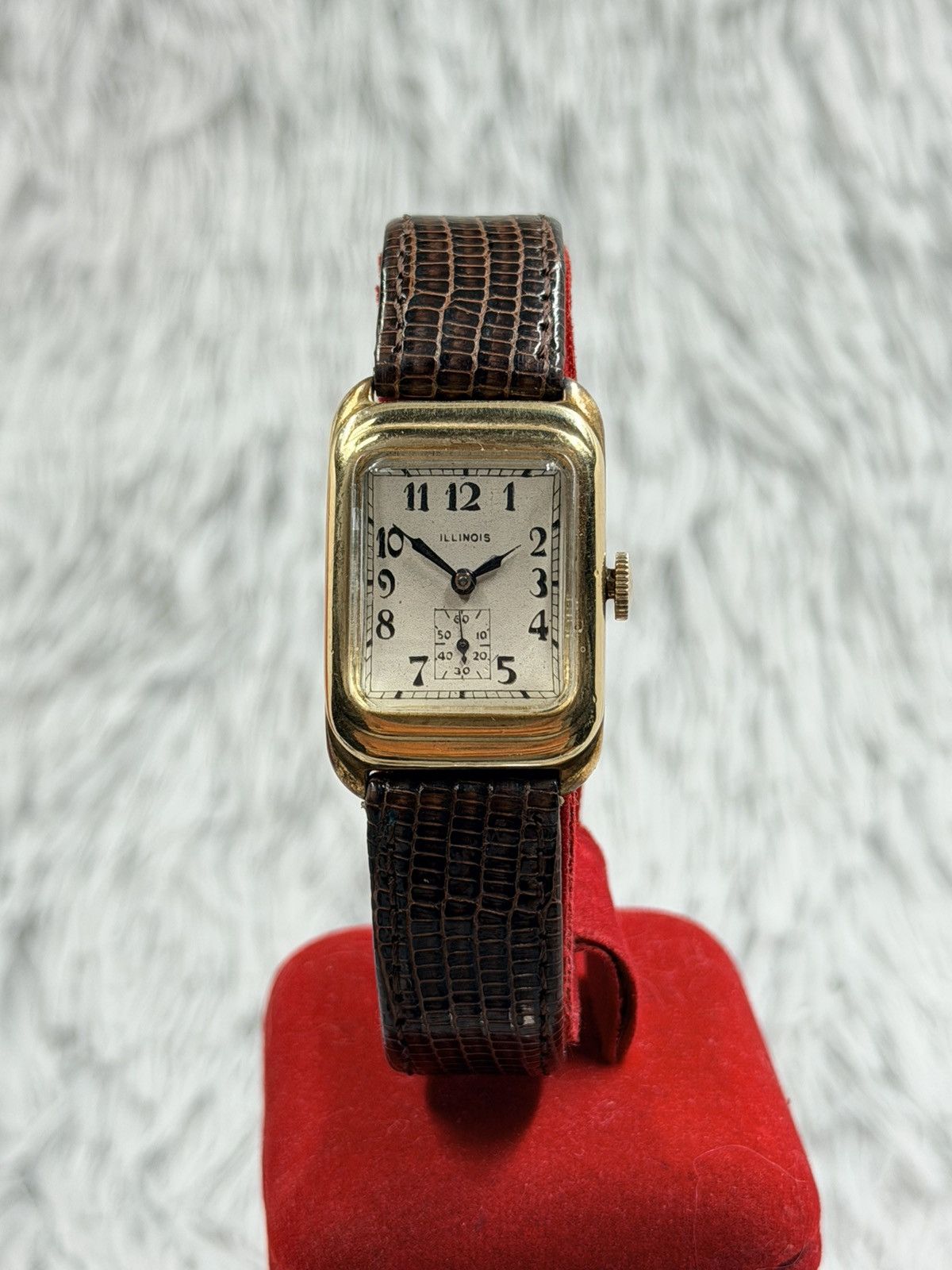 Vintage Vintage 70’s ILLINOIS 14K Gold Filled Manual Unisex Watch Size ONE SIZE - 1 Thumbnail