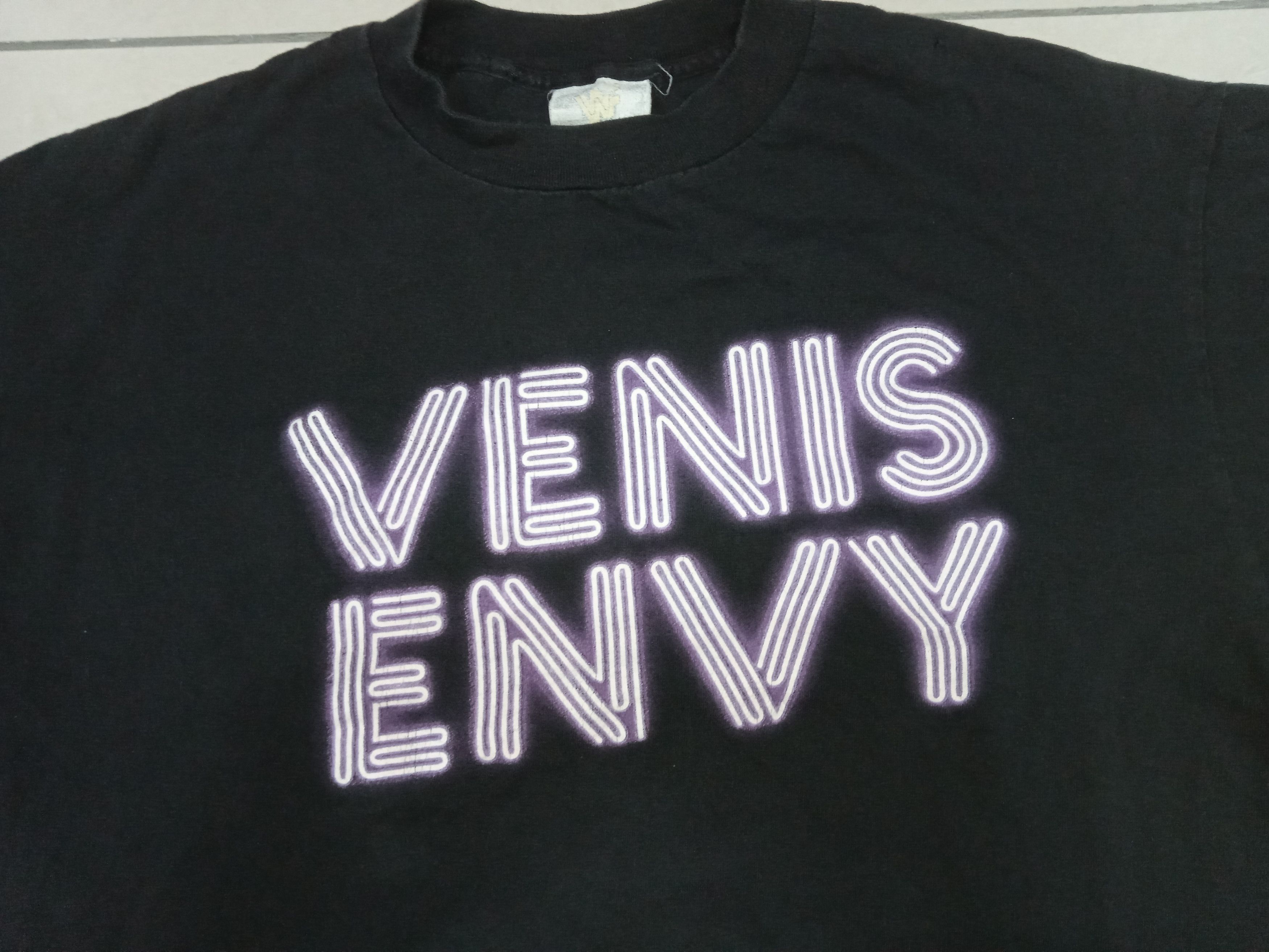 Vintage Vintage 90s WWF Val Venis Venis Envy Wrestling 1998 T-Shirt Size US L / EU 52-54 / 3 - 5 Thumbnail