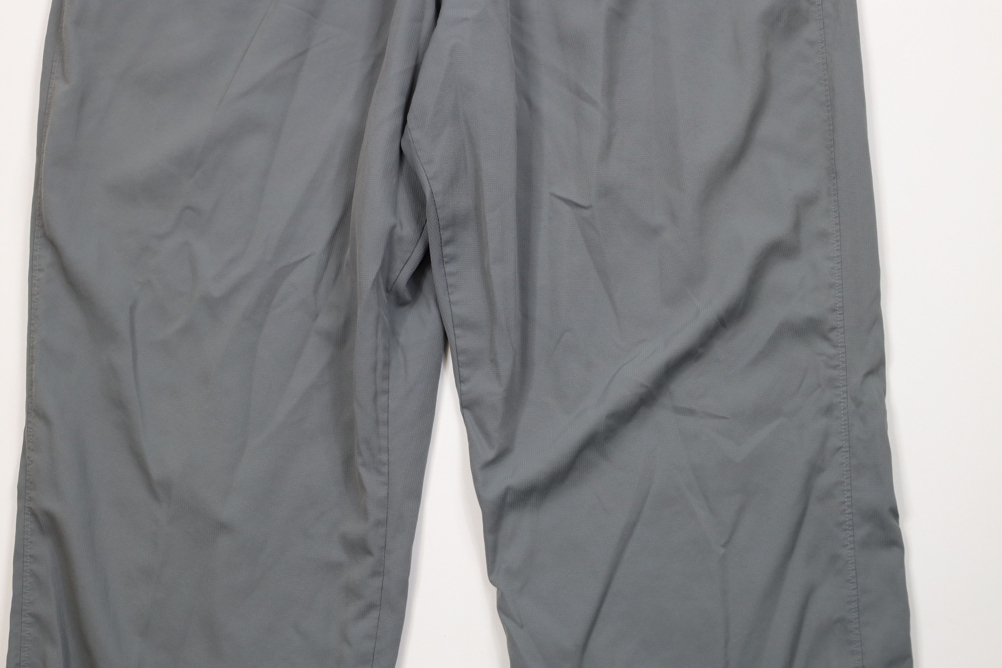 Under Armour Under Armour Ribbed Lined Wide Leg Windbreaker Pants Gray Size US 40 / EU 56 - 3 Thumbnail