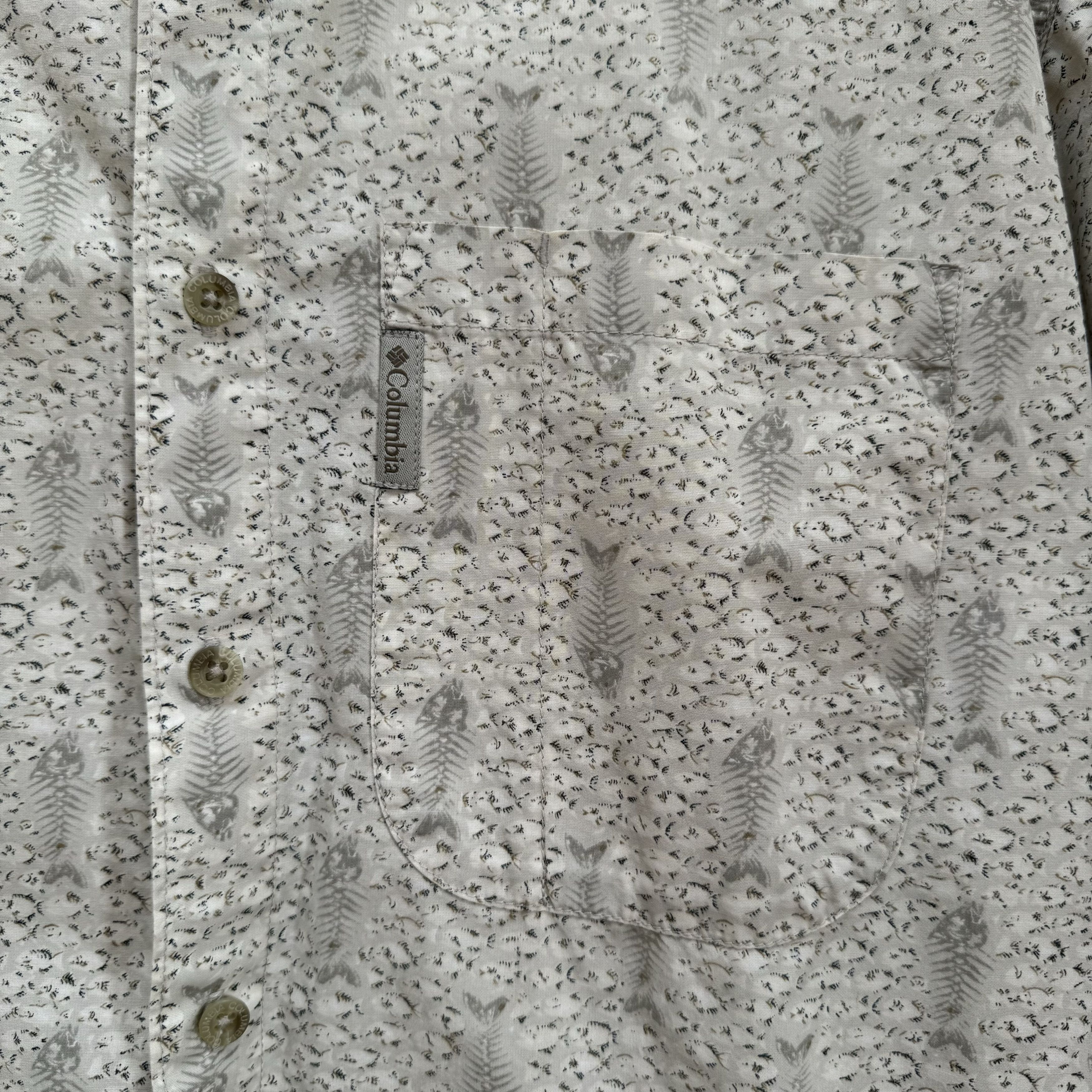 Columbia Vintage Columbia 2001 Button-Down Fish Skeleton Shirt Size US M / EU 48-50 / 2 - 3 Thumbnail