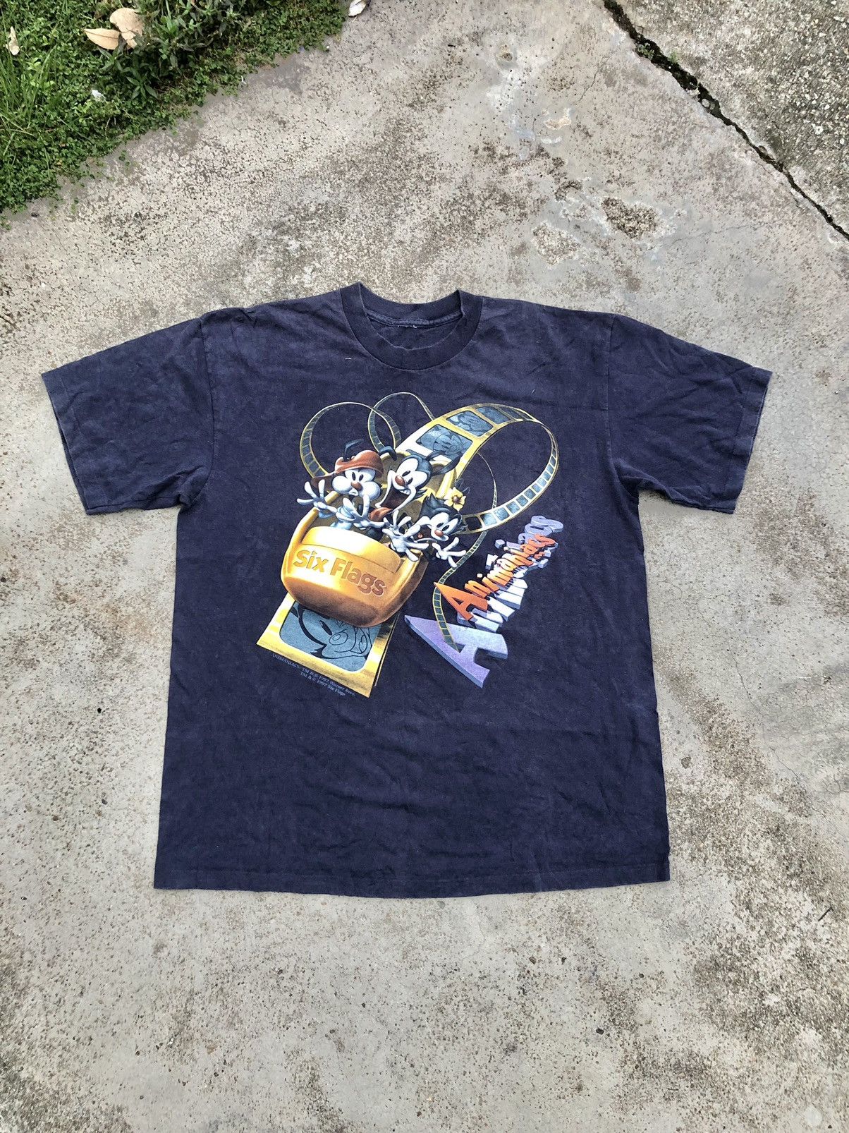 Vintage × Warner Bros VINTAGE 1997 SIX FLAGS WARNER BROS TEE Size US XL / EU 56 / 4 - 1 Thumbnail