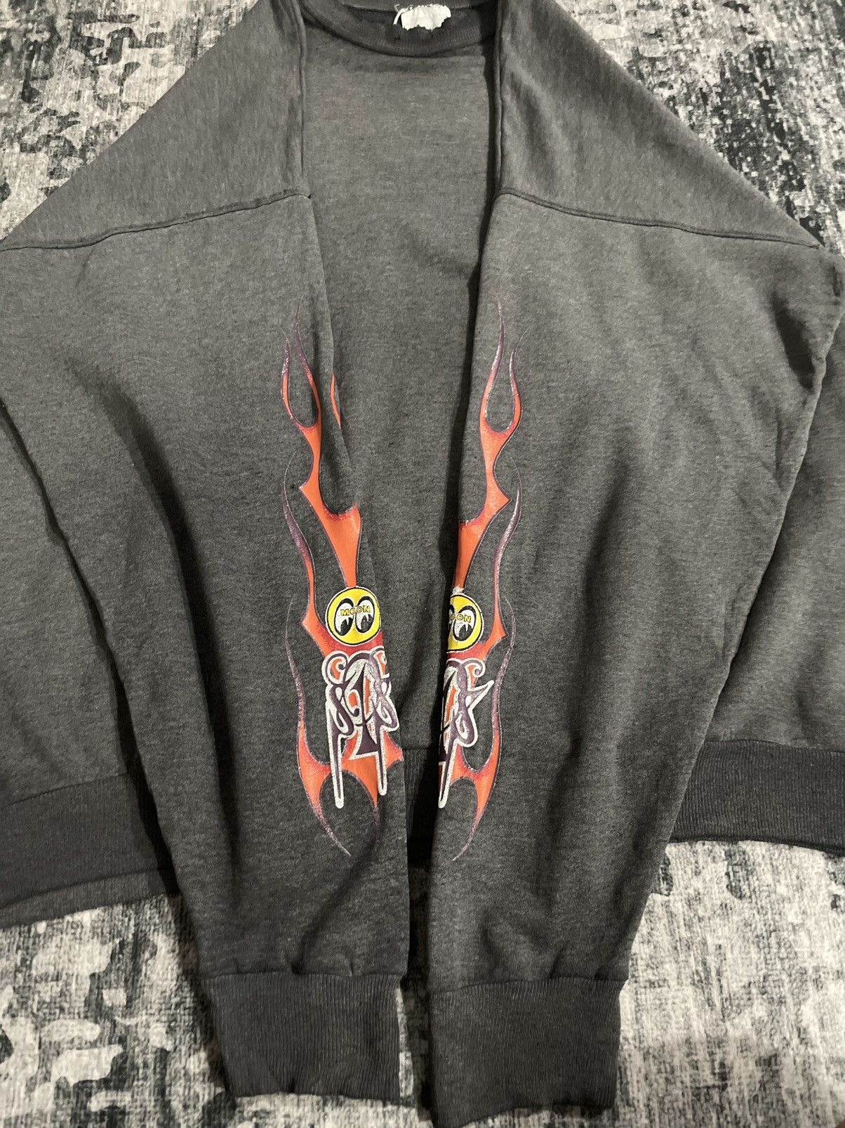 Vintage Vintage Mooneyes Equipment Sweatshirt Size US XL / EU 56 / 4 - 14 Thumbnail