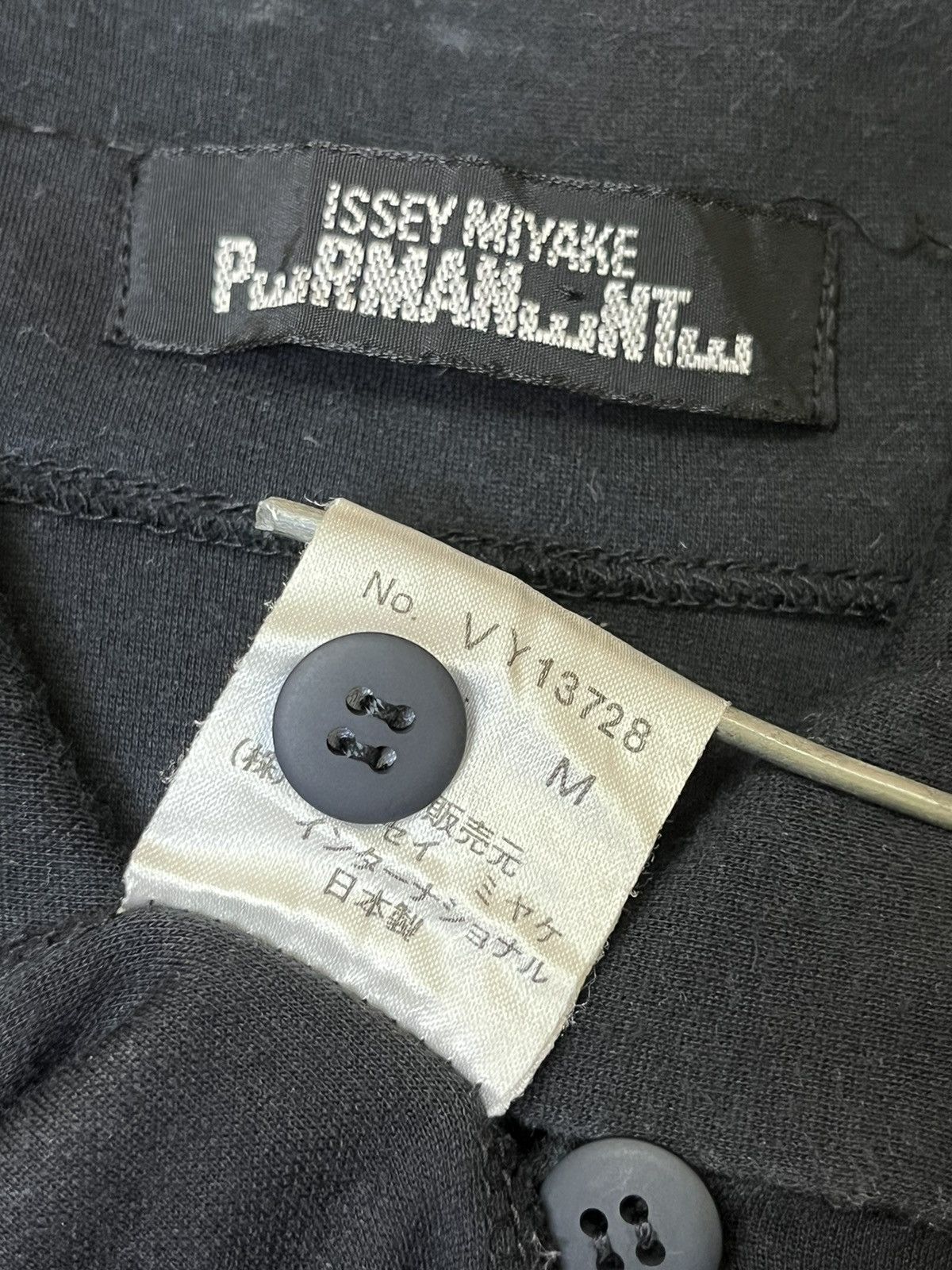 Issey Miyake ICONIC🔥VINTAGE ISSEY MIYAKE PERMANENTE LONGSLEEVE POLO SHIRT Size US S / EU 44-46 / 1 - 9 Thumbnail