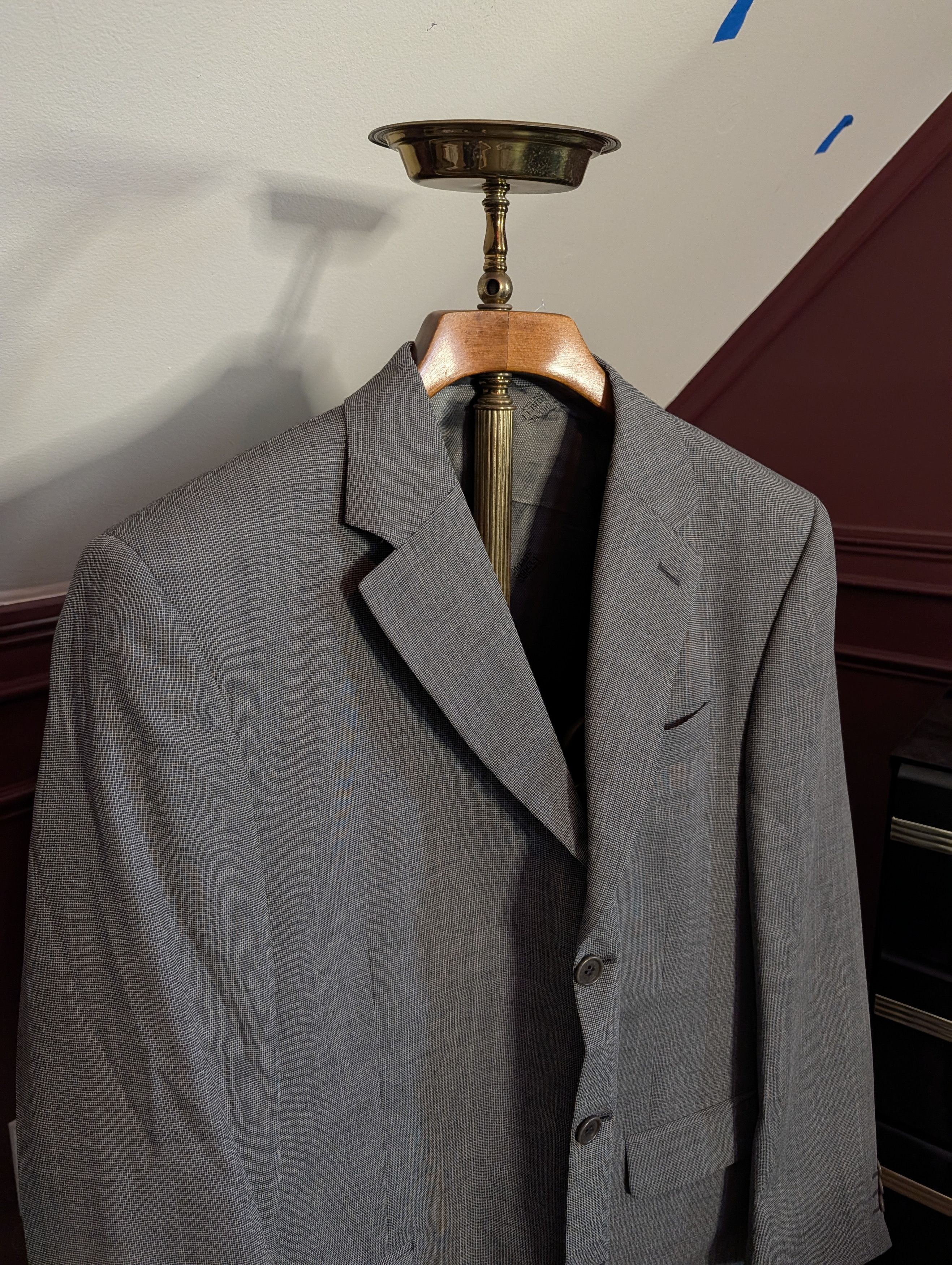 Gianfranco Ferre Hand tailored gray textured wool three button jacket Size 46L - 2 Thumbnail