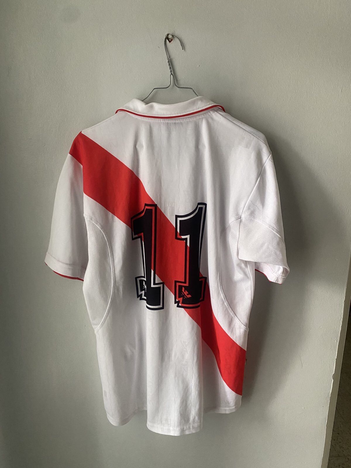 Vintage 11 Walon Peru Alex 2006 home jersey Size US L / EU 52-54 / 3 - 2 Thumbnail