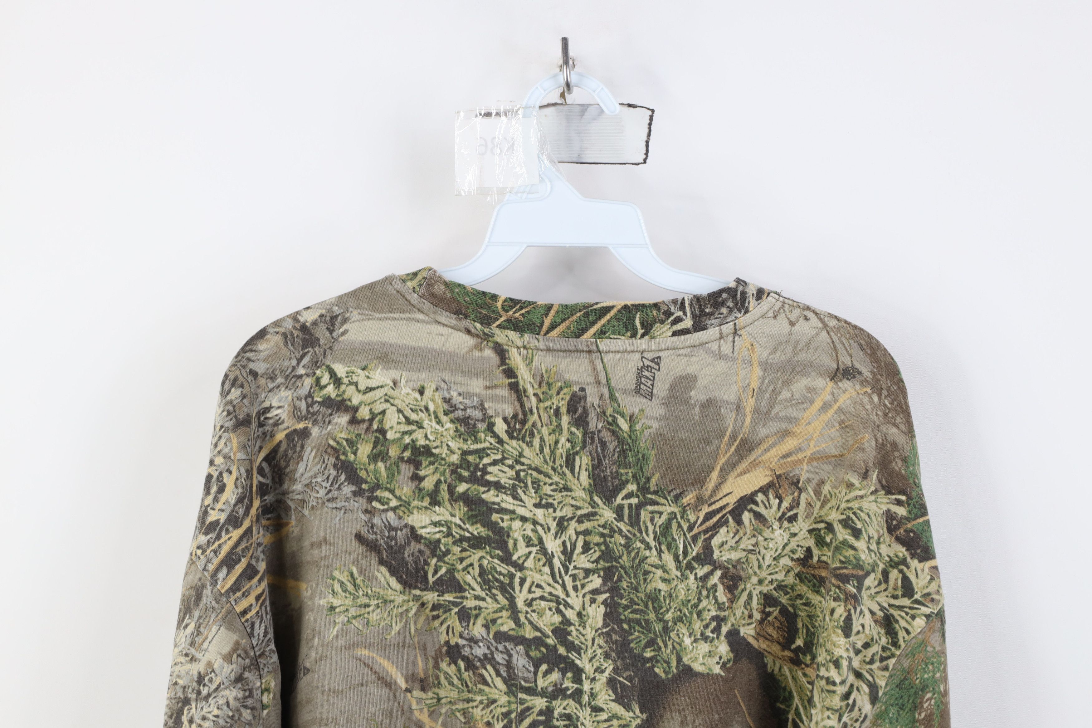 Vintage Vintage Y2K Streetwear Camouflage Long Sleeve Pocket T-Shirt Size US XXL / EU 58 / 5 - 9 Thumbnail