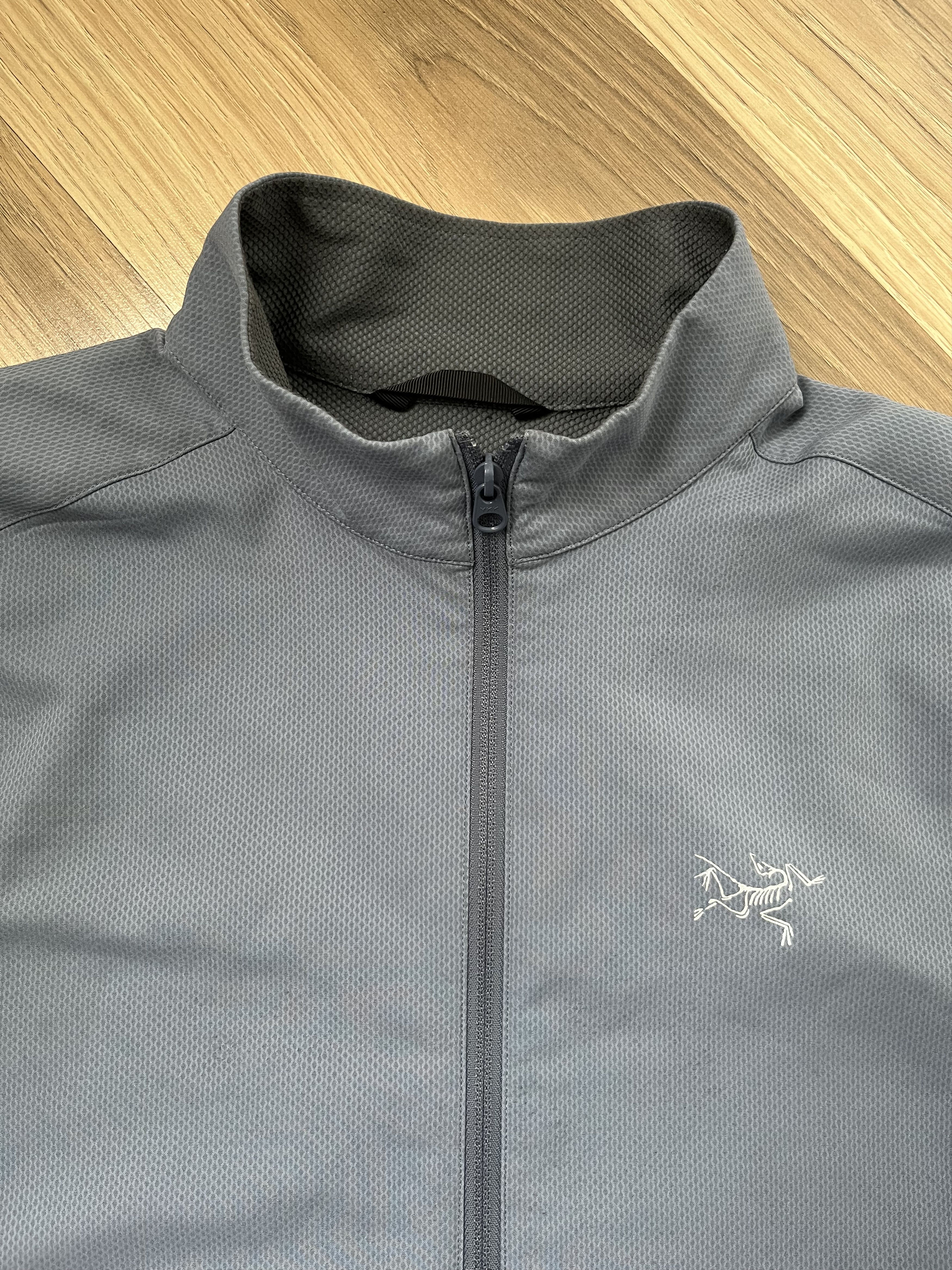 Arc'teryx Vintage Arc’teryx Light Jacket Reflective Size US M / EU 48-50 / 2 - 4 Thumbnail