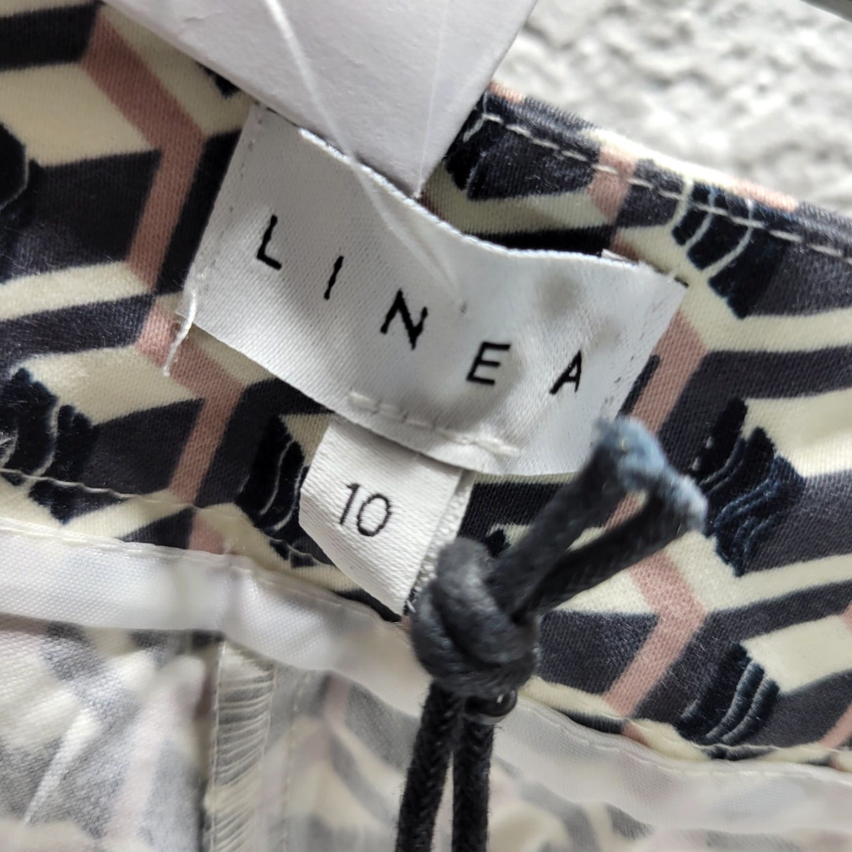 Vintage VINTAGE Women's Linea Black Cream Geometric Ankle Pants High Rise Cotton Size 10 NWT Size 32" / US 10 / IT 46 - 3 Thumbnail