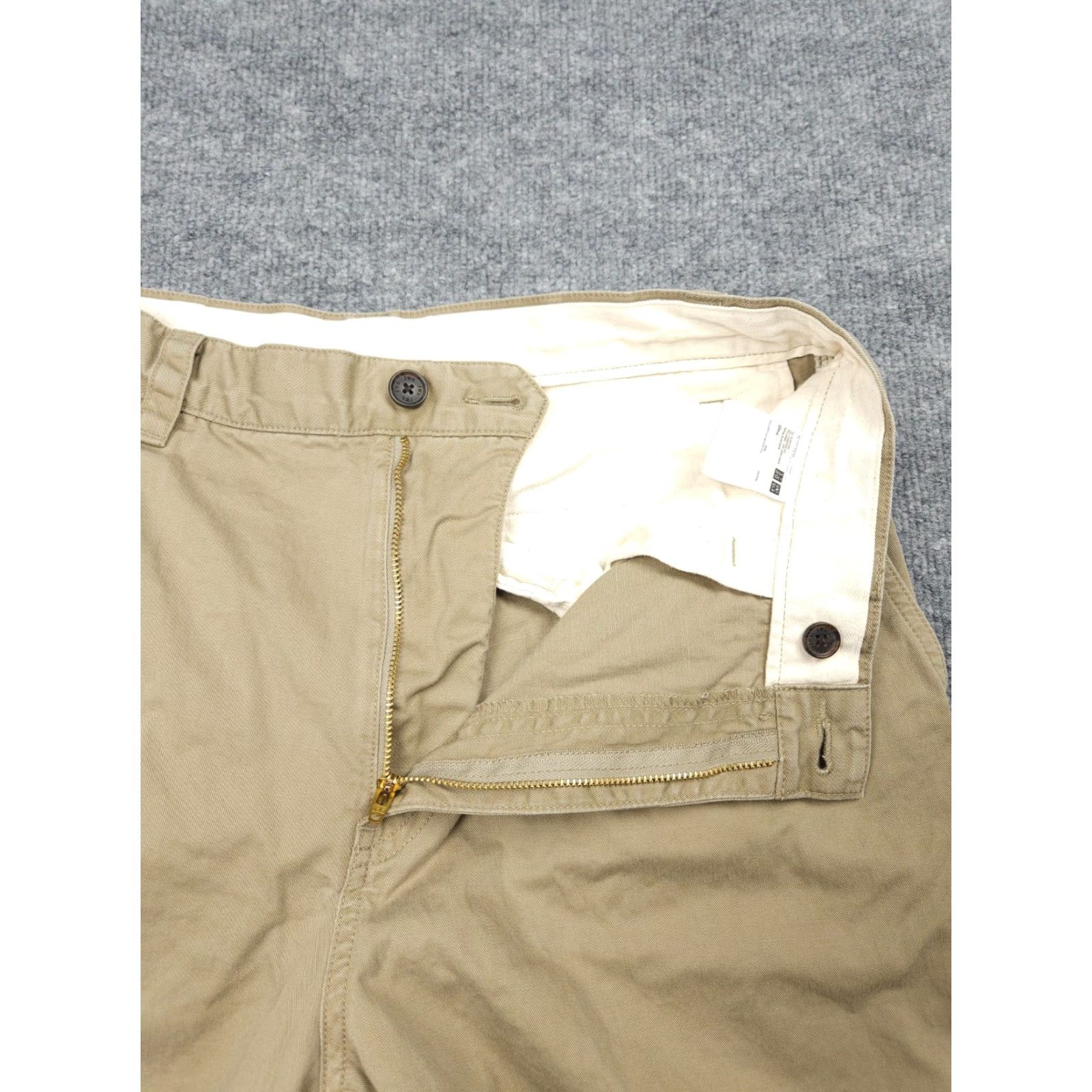 Uniqlo Uniqlo x JW Anderson Pants Mens 32 x 30 Khaki Beige 100% Cotton Straight Chino Pocketed Regular Fit 32x30 Mens Beige Chino Pants Size US 32 / EU 48 - 5 Thumbnail