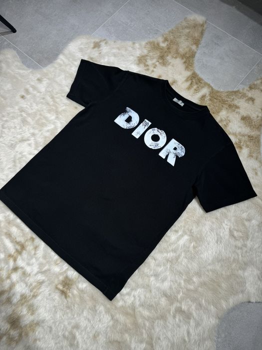 T shirt dior daniel arsham hot sale