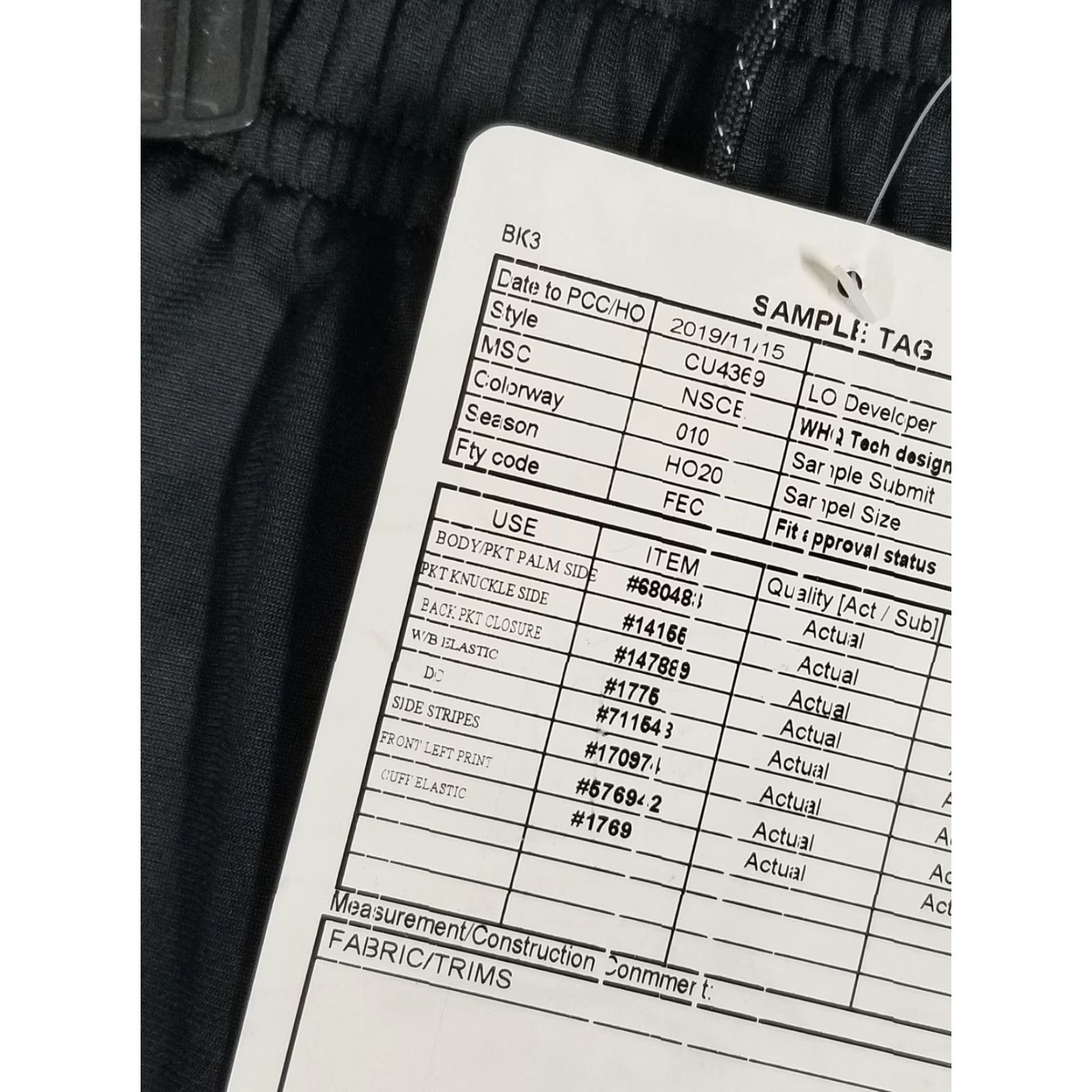Nike Nike Club Fleece Mens Medium Black Sportswear Joggers Side Stripe Sample CU4369 Size US 31 - 4 Thumbnail