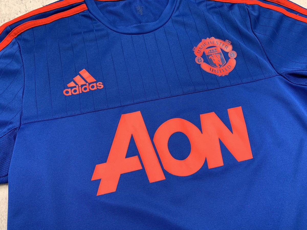 Other Manchester United Training Jersey Football T-Shirt Adidas Size US M / EU 48-50 / 2 - 6 Thumbnail