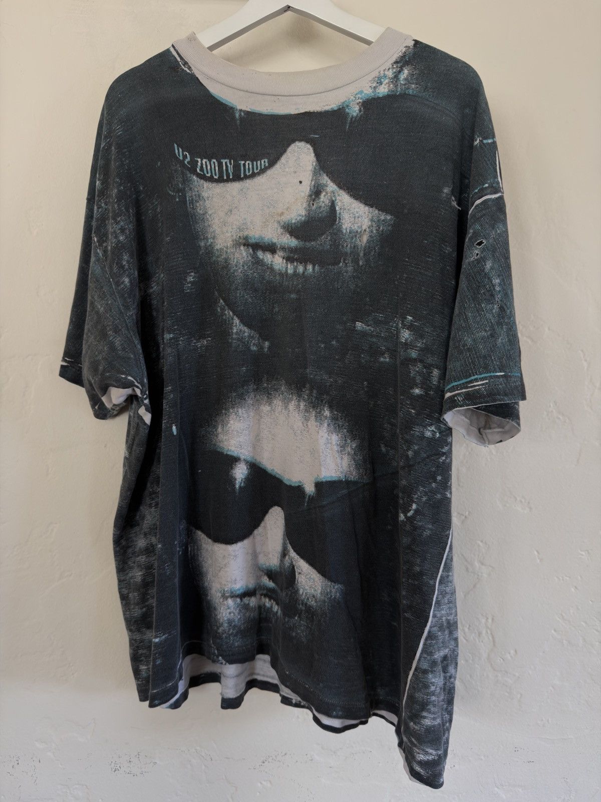 Other Vintage 90s U2 Zoo TV Tour Tee Size US XXL / EU 58 / 5 - 1 Thumbnail