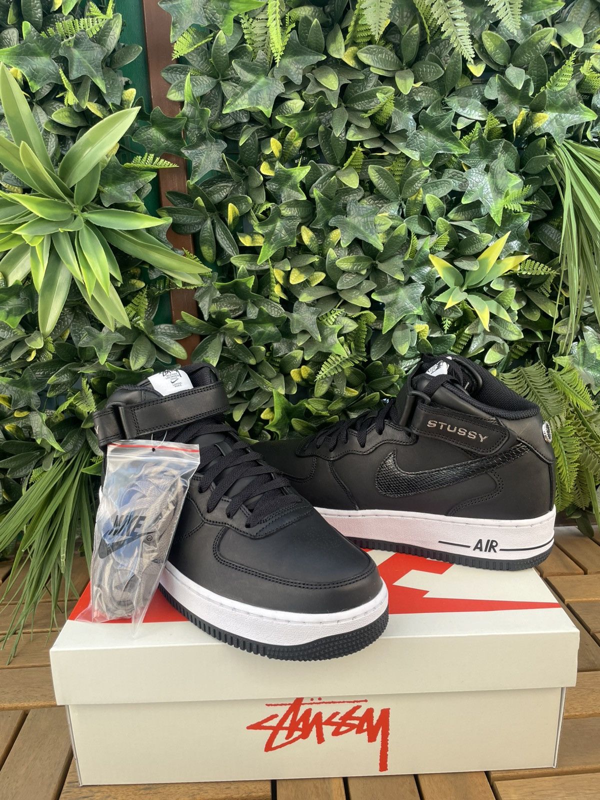 Nike × Stussy Nike x Stüssy Air Force 1 Mid "Black Snakeskin" Size US 9.5 / EU 42-43 - 1 Thumbnail