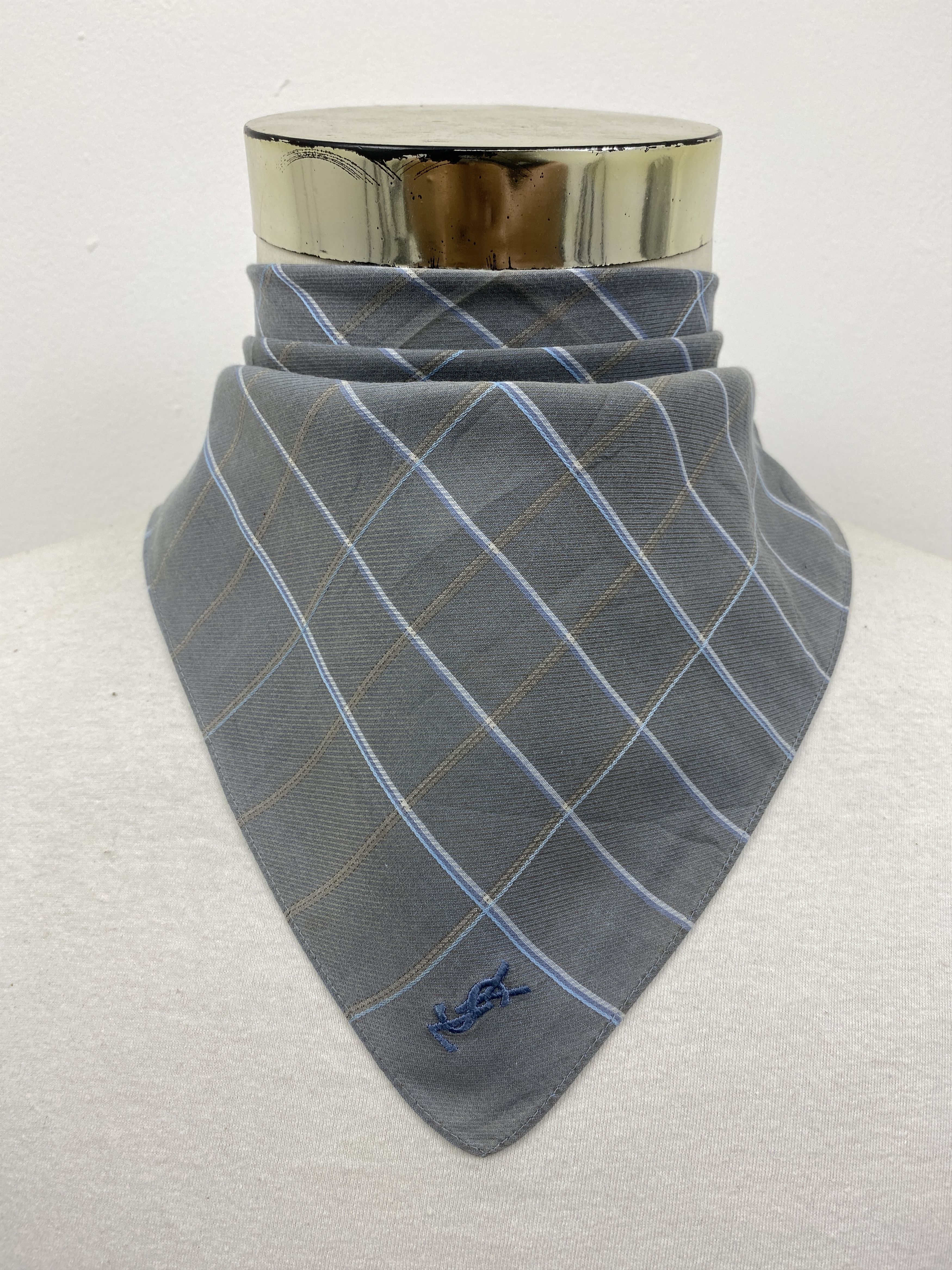 Vintage Yves Saint Laurent Handkerchief / Neckerchief HKC0507 Size ONE SIZE - 1 Thumbnail