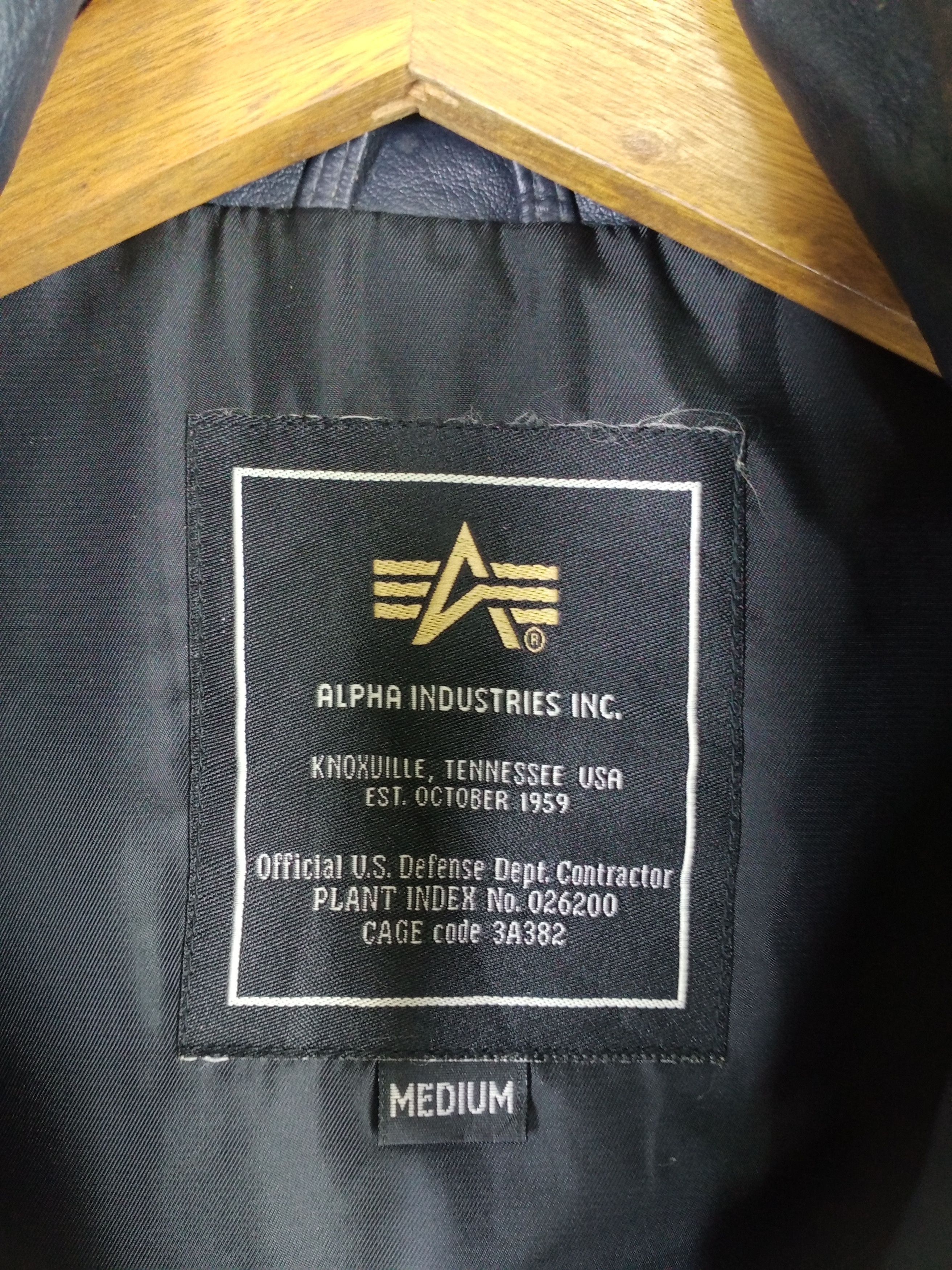 Alpha Industries VINTAGE ALPHA INDUSTRIES LEATHER GENUINE COWHIDE JACKET Size US M / EU 48-50 / 2 - 12 Thumbnail