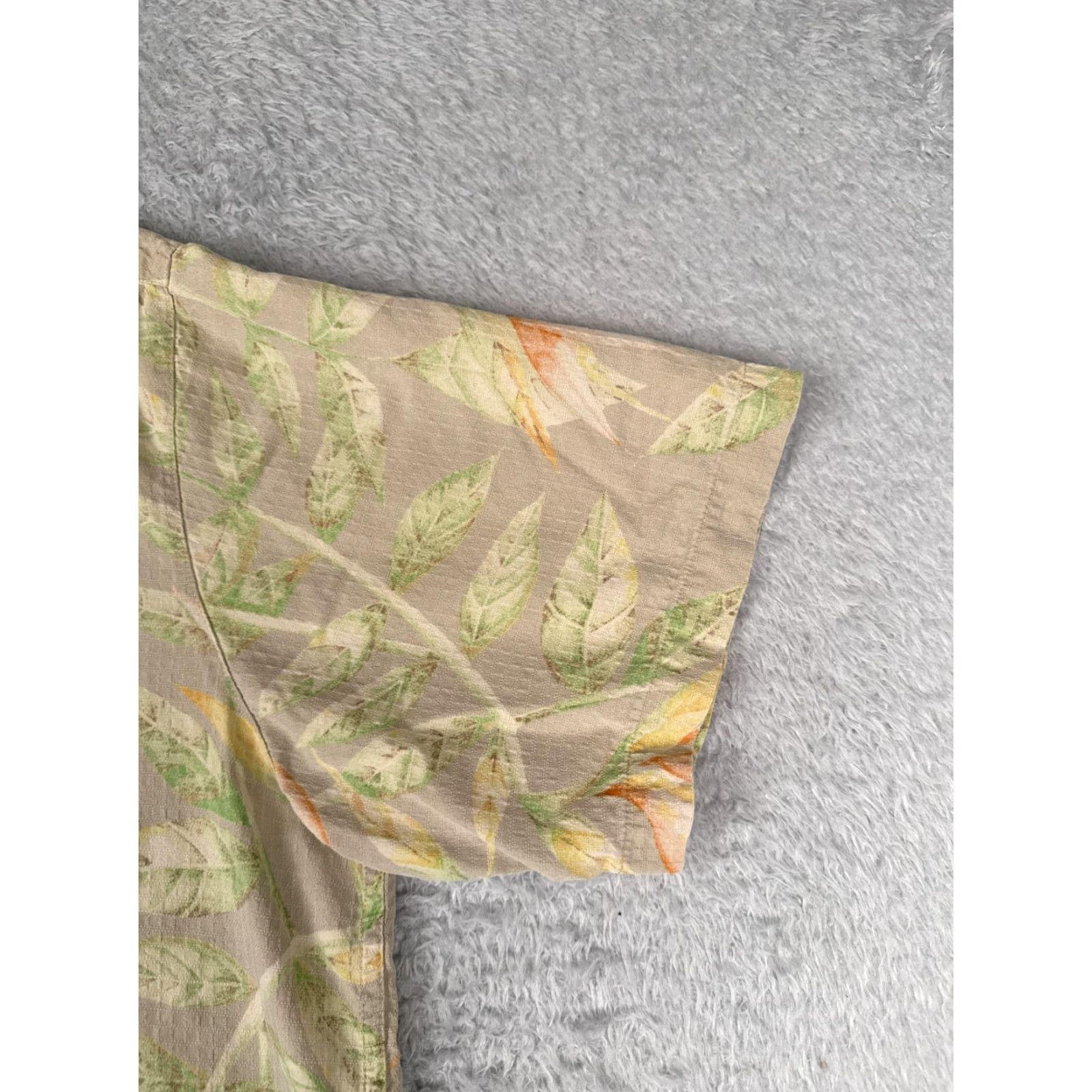 Paradise VINTAGE Caribbean Shirt Mens Large Gray Floral Bird Of Paradise Wood Button 100% Silk Size US L / EU 52-54 / 3 - 4 Thumbnail