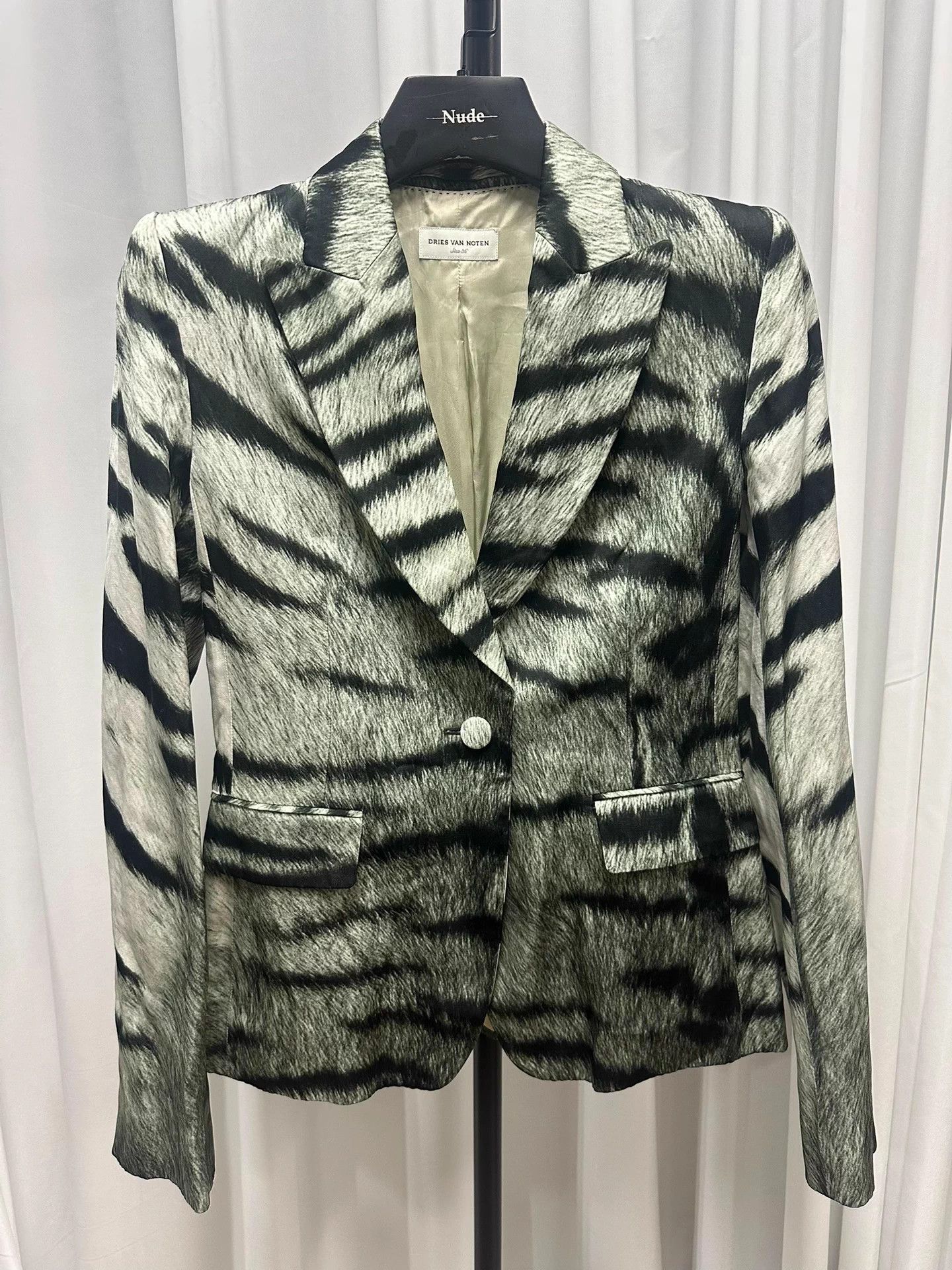 Dries Van Noten Dries Van Noten 20SS Leopard Print Blazer 36 Size XS / US 0-2 / IT 36-38 - 1 Thumbnail