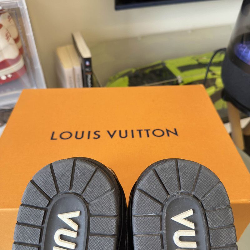 Louis Vuitton Louis Vuitton Trainer Black Leather Low-Top Sneakers -2508 Size US 8.5 / EU 41-42 - 4 Thumbnail