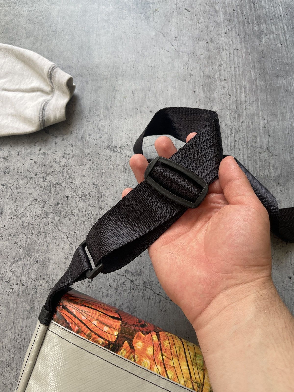 Japanese Brand × Vintage Vintage Y2k Massegner Bag Freitag Style Size ONE SIZE - 5 Thumbnail