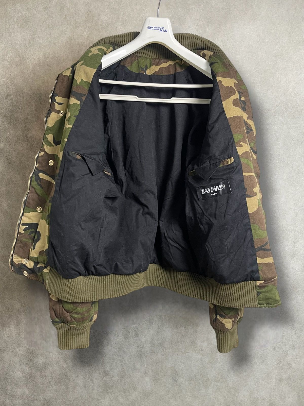 Balmain Runway Fw17 Balmain quilted padded cotton camo bomber jacket Size US M / EU 48-50 / 2 - 6 Thumbnail