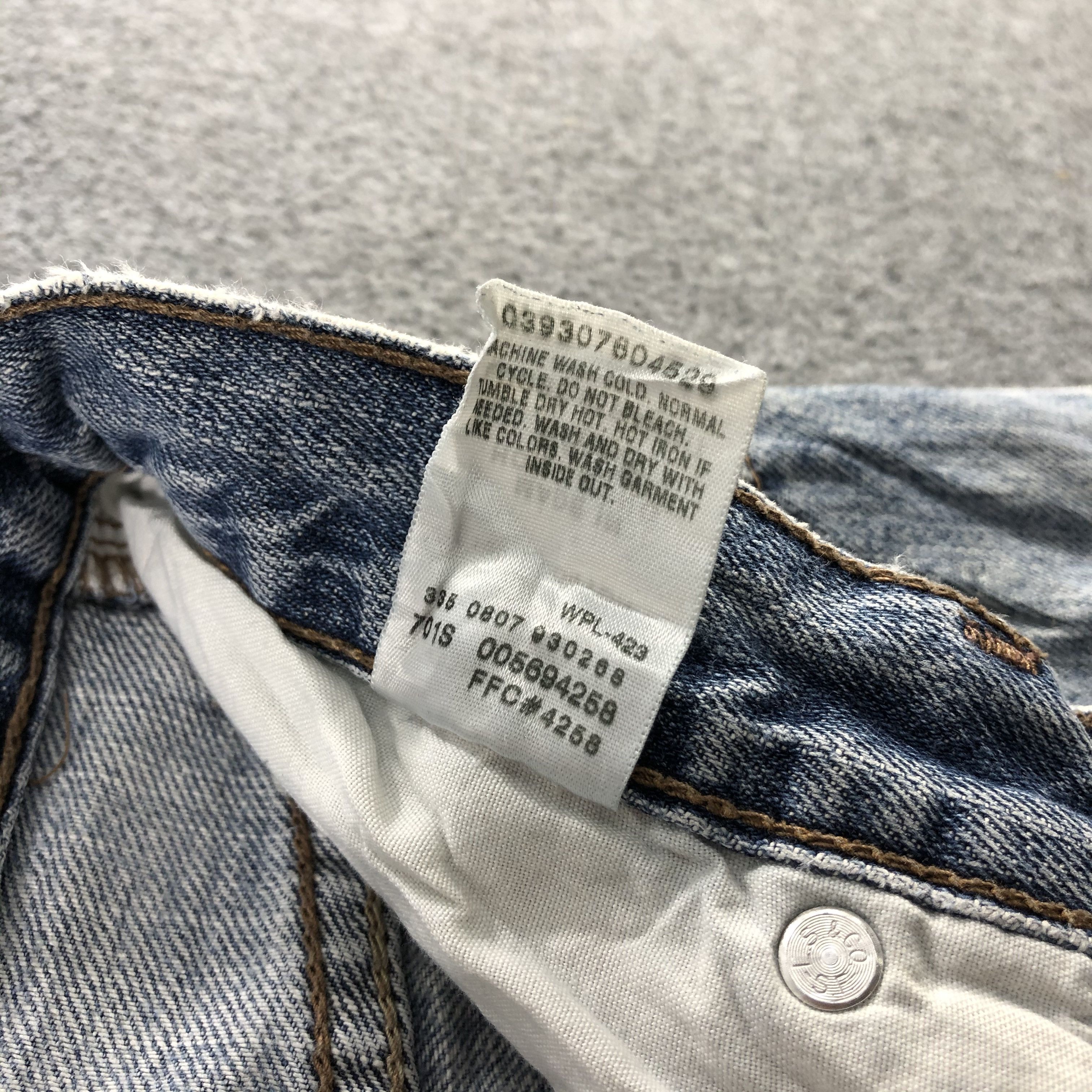 Levi's Vintage Levis 569 Jeans- J1306 Size US 33 - 11 Thumbnail