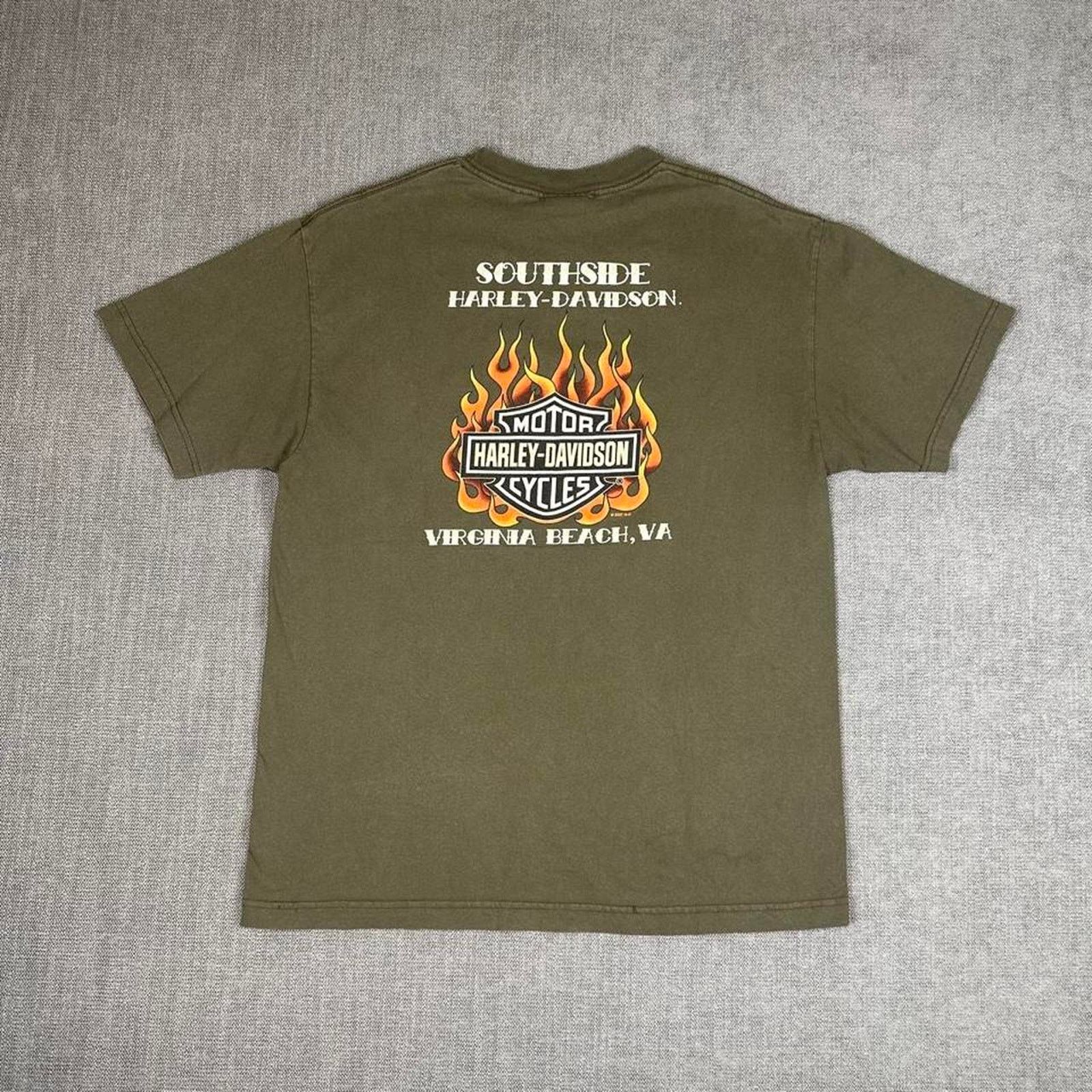 Harley Davidson Harley Davidson Pin up biker girl Flames T-shirt Size US L / EU 52-54 / 3 - 4 Thumbnail